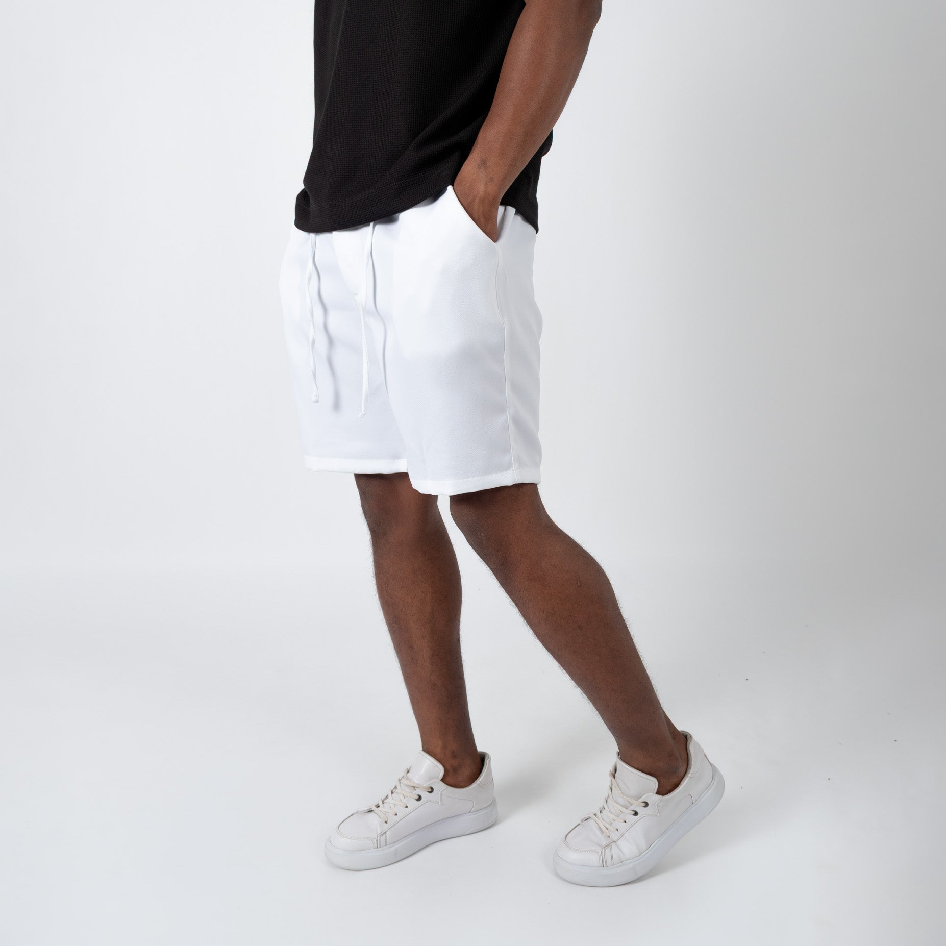 Bermuda hombre en lino blanca