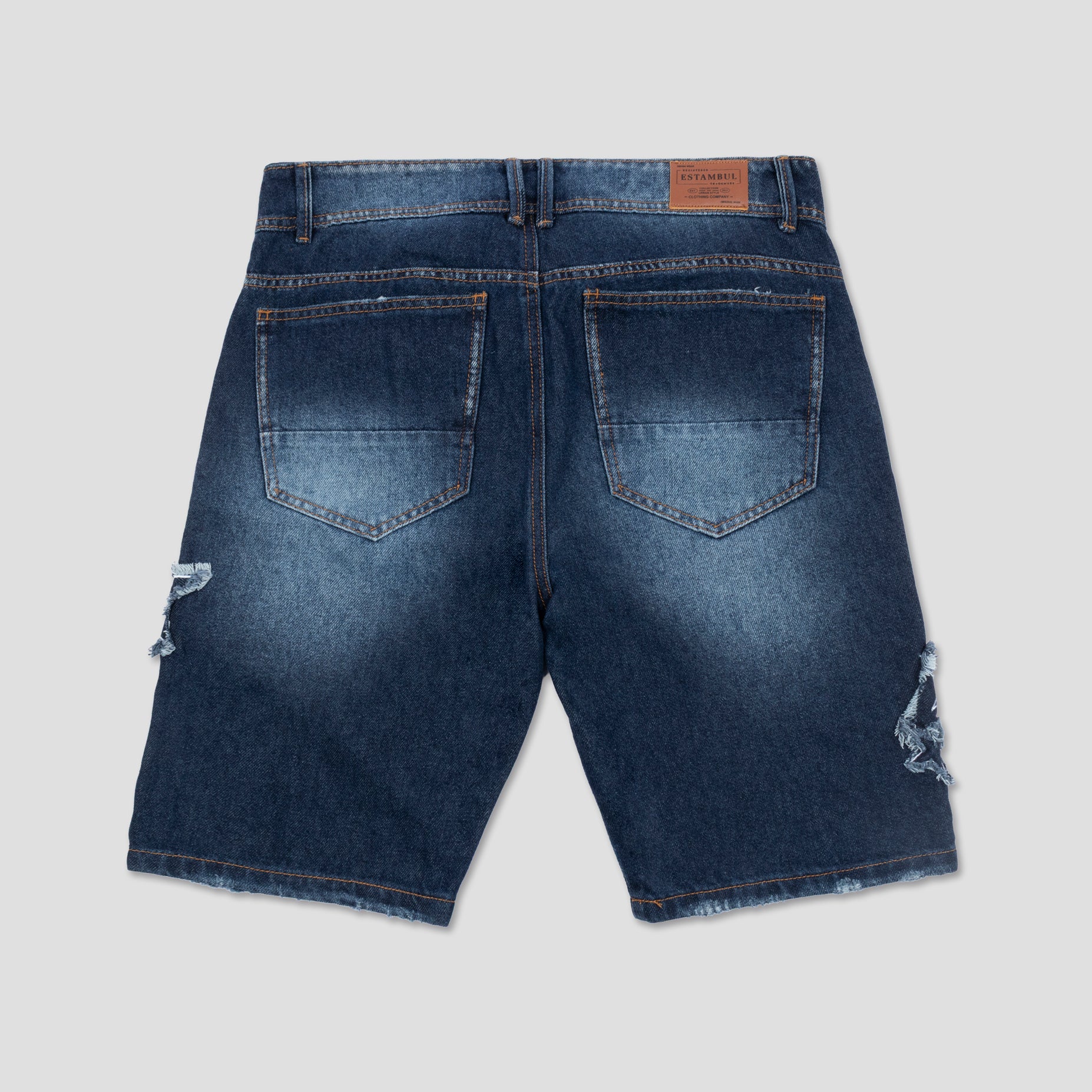Bermuda hombre bordada