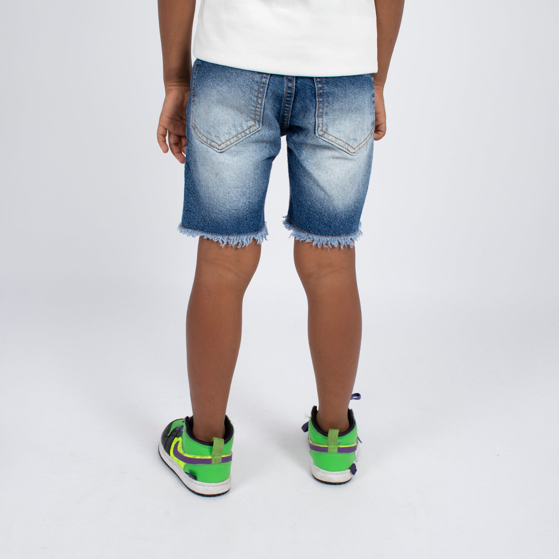 Bermuda niño desgaste