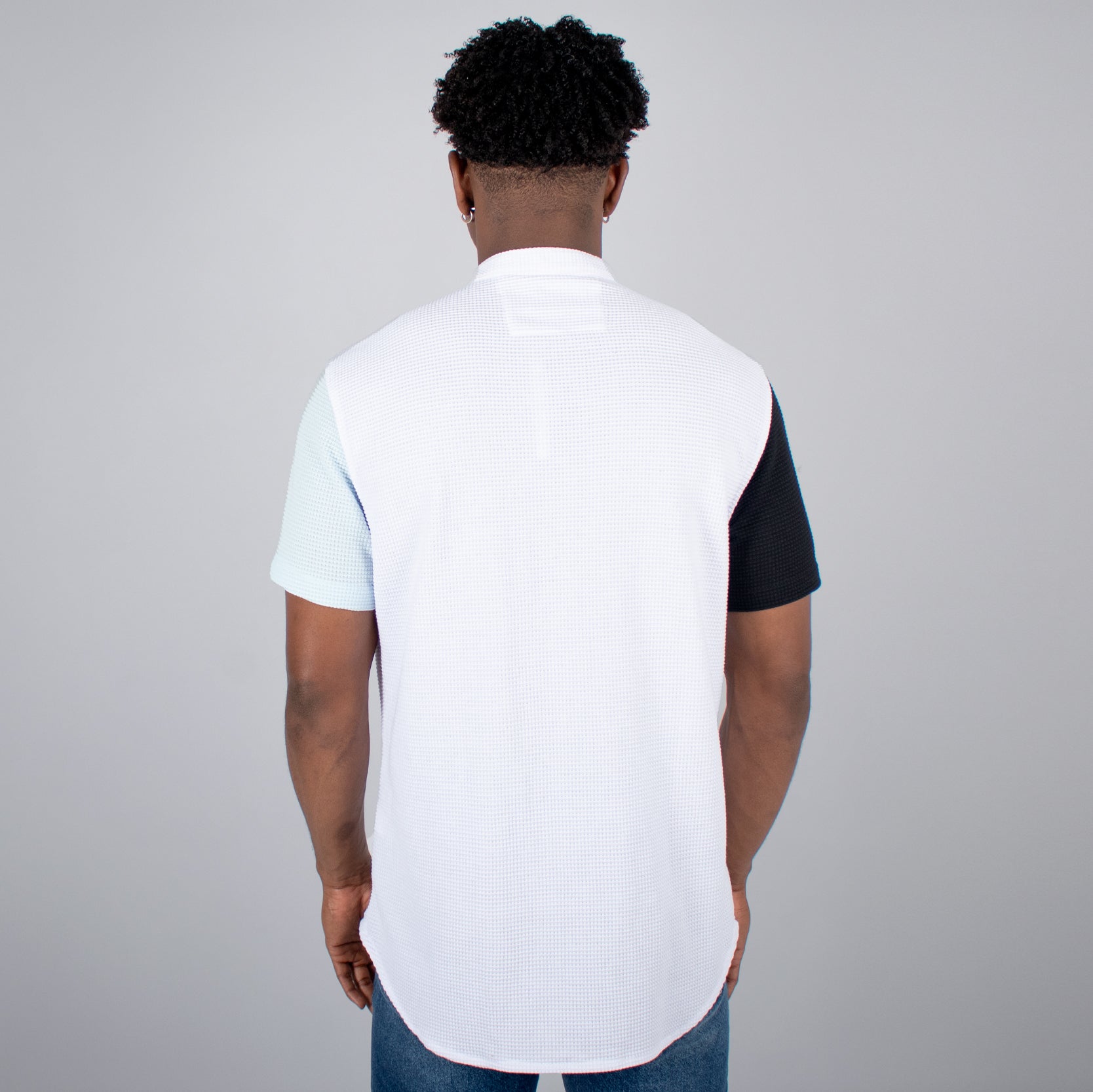 Camisa hombre  textura cortes