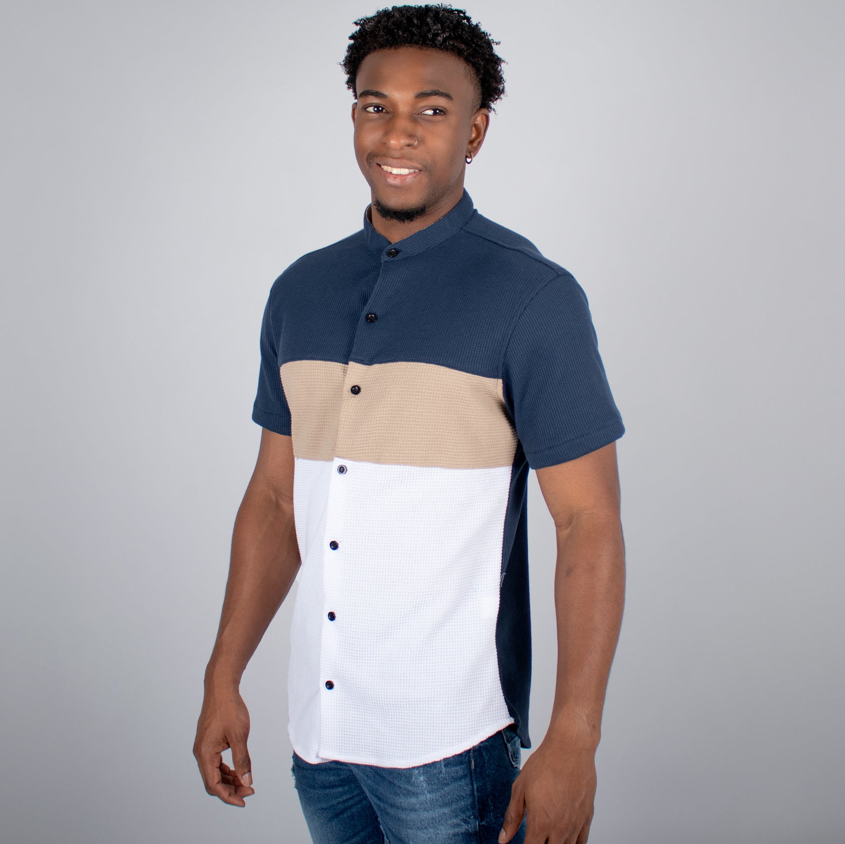 Camisa hombre textura cortes