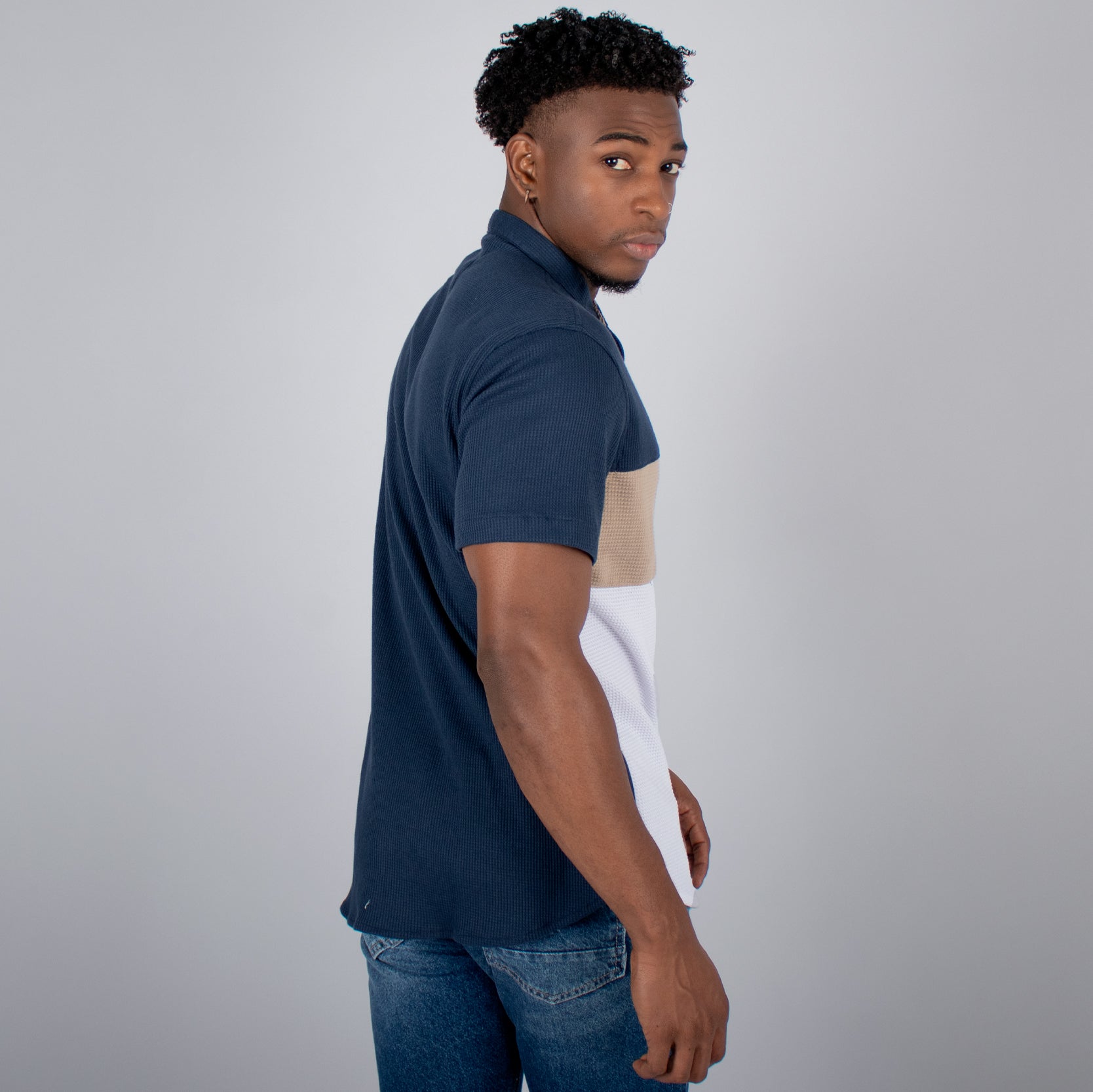 Camisa hombre textura cortes