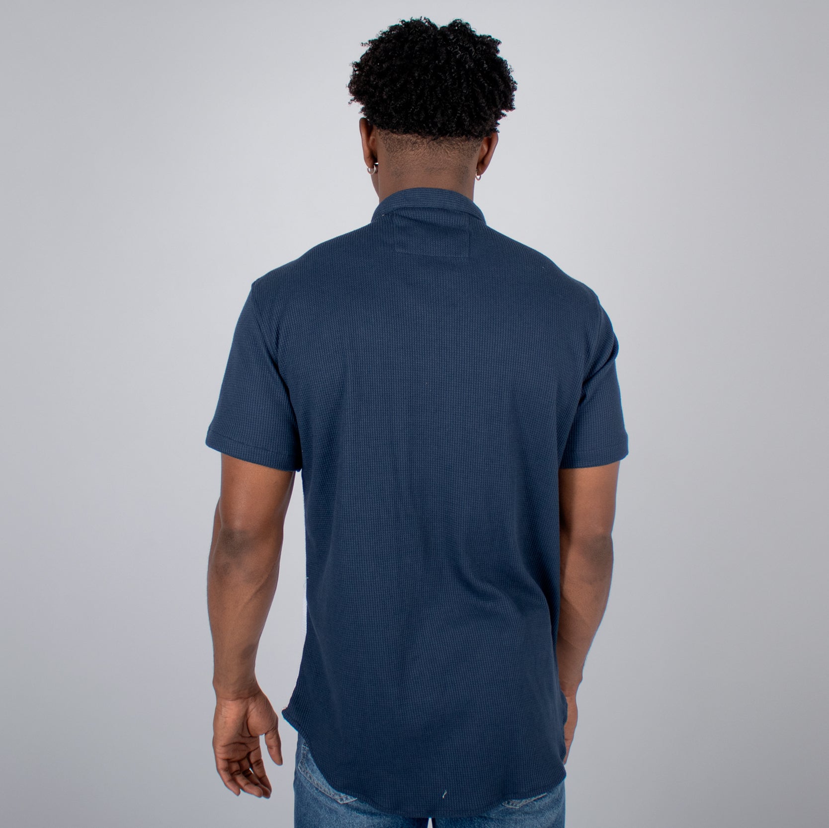 Camisa hombre textura cortes