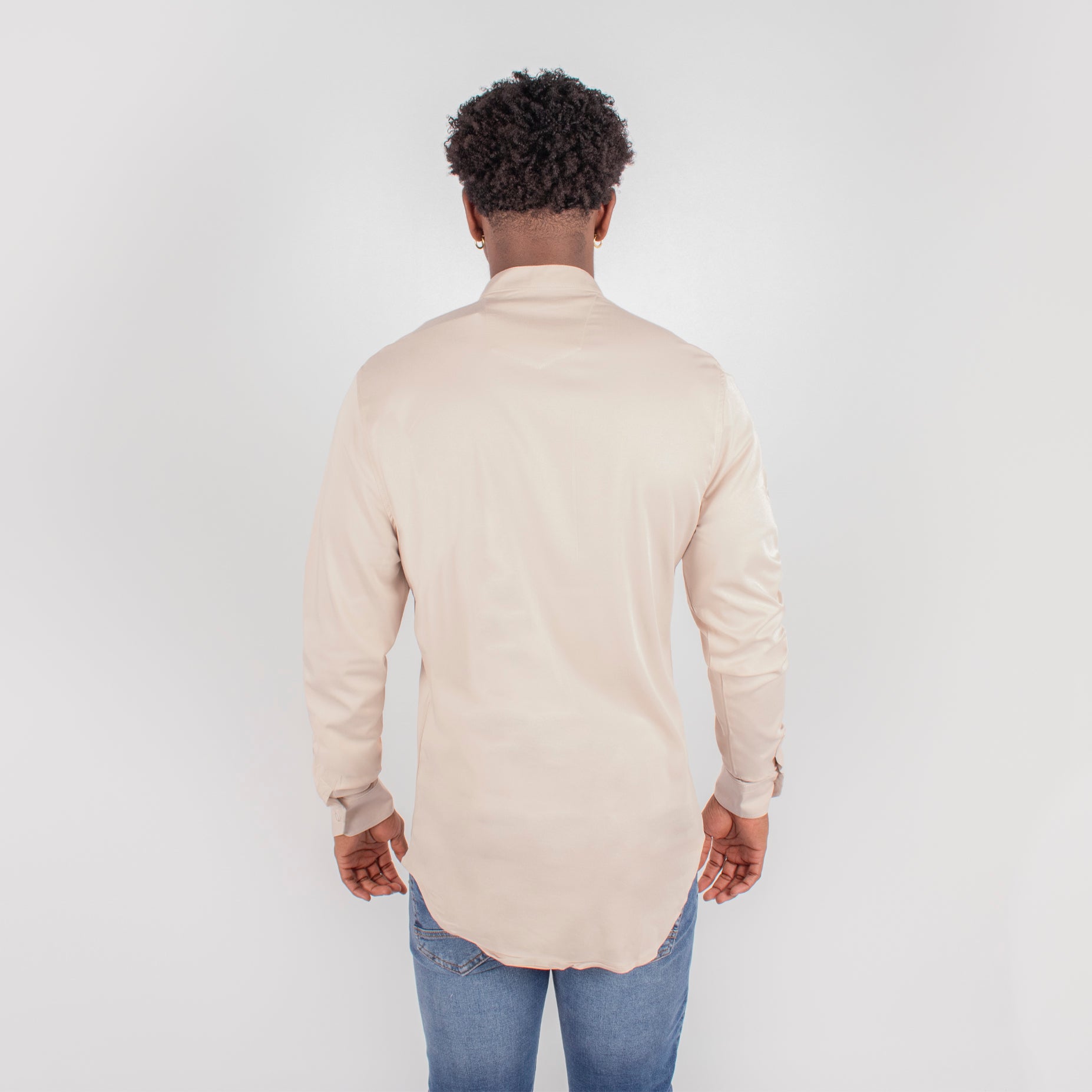 Camisa hombre Ml cuello neru camel