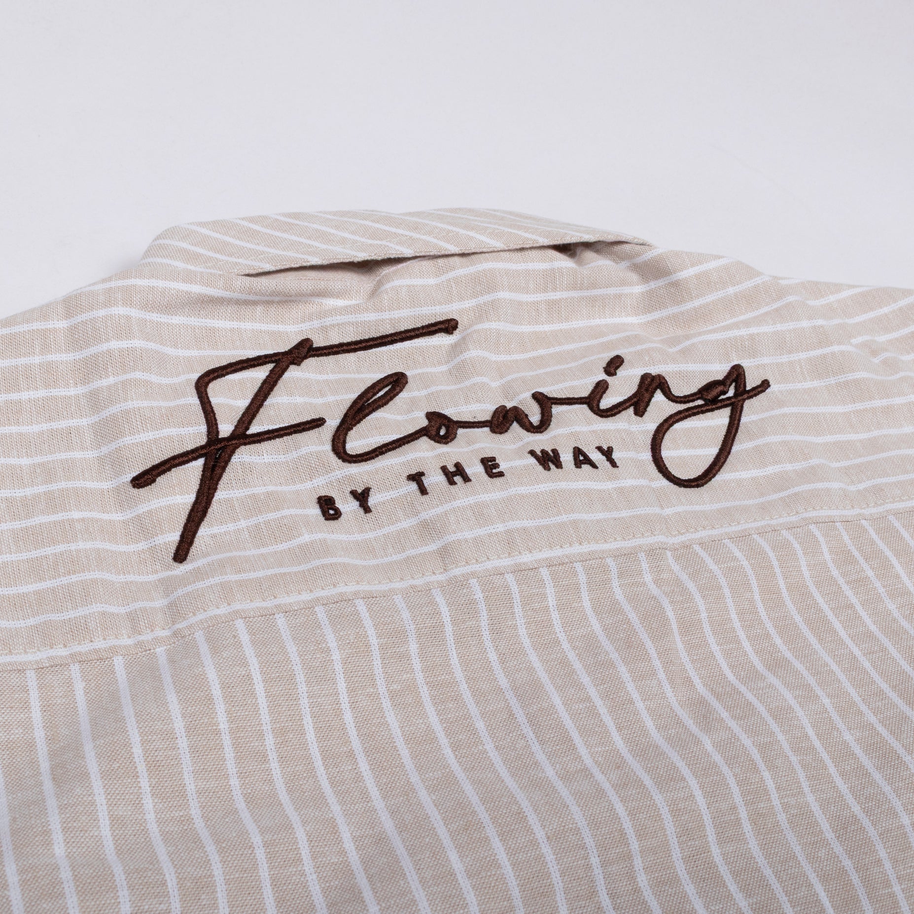 Camisa hombre bordado y rayas