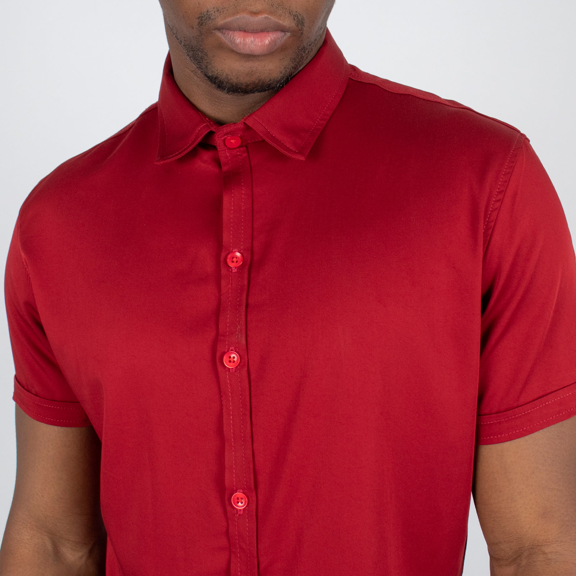 Camisa hombre basica cuello  roja