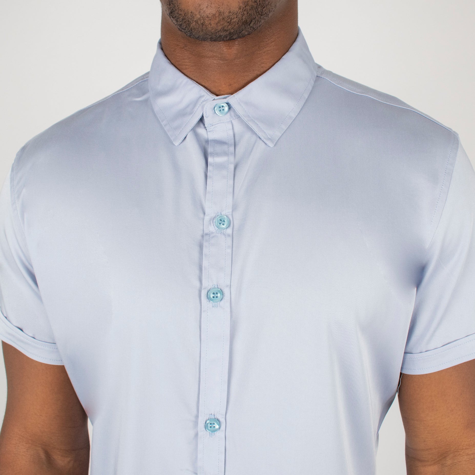 Camisa hombre basica cuello azul
