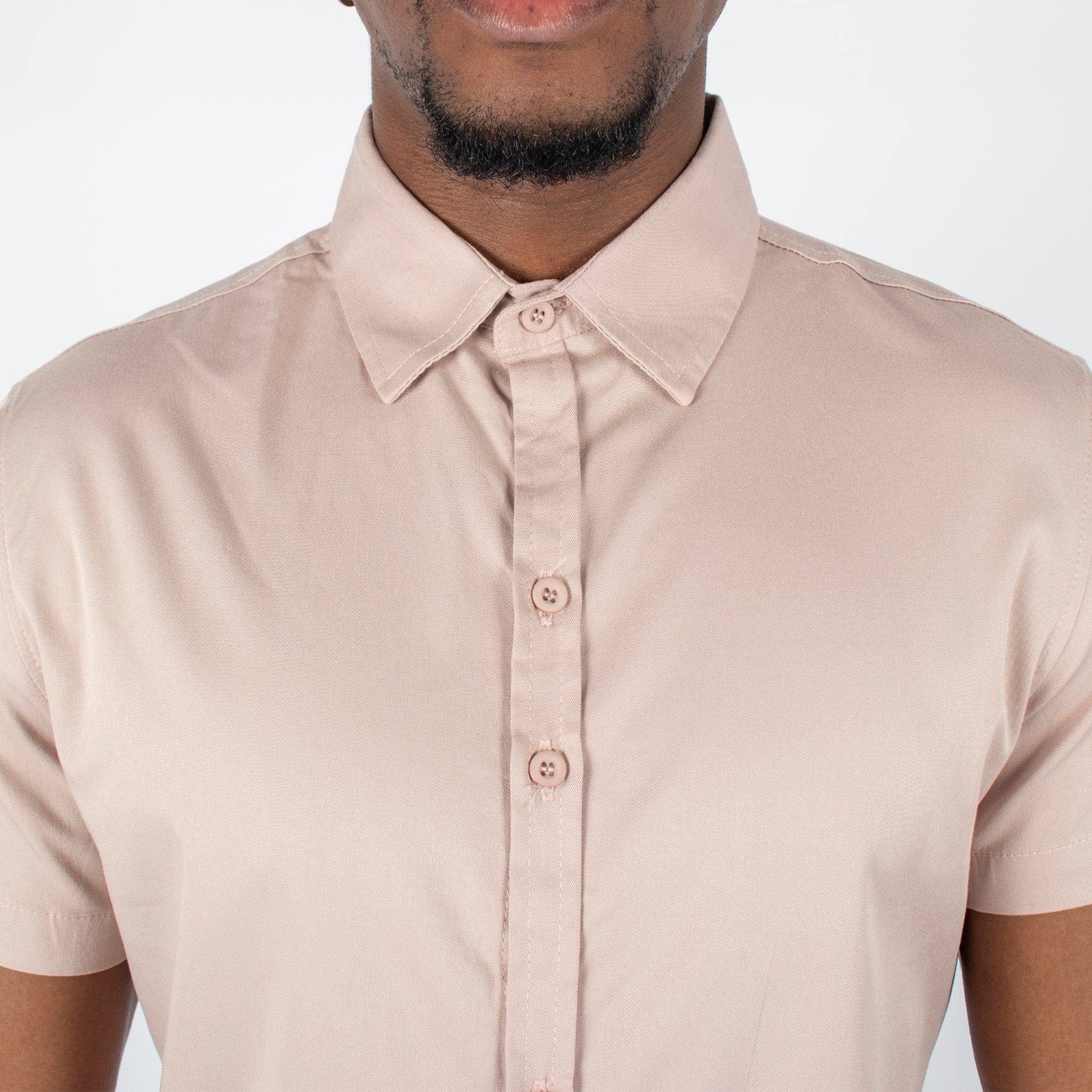 Camisa hombre cuello beige