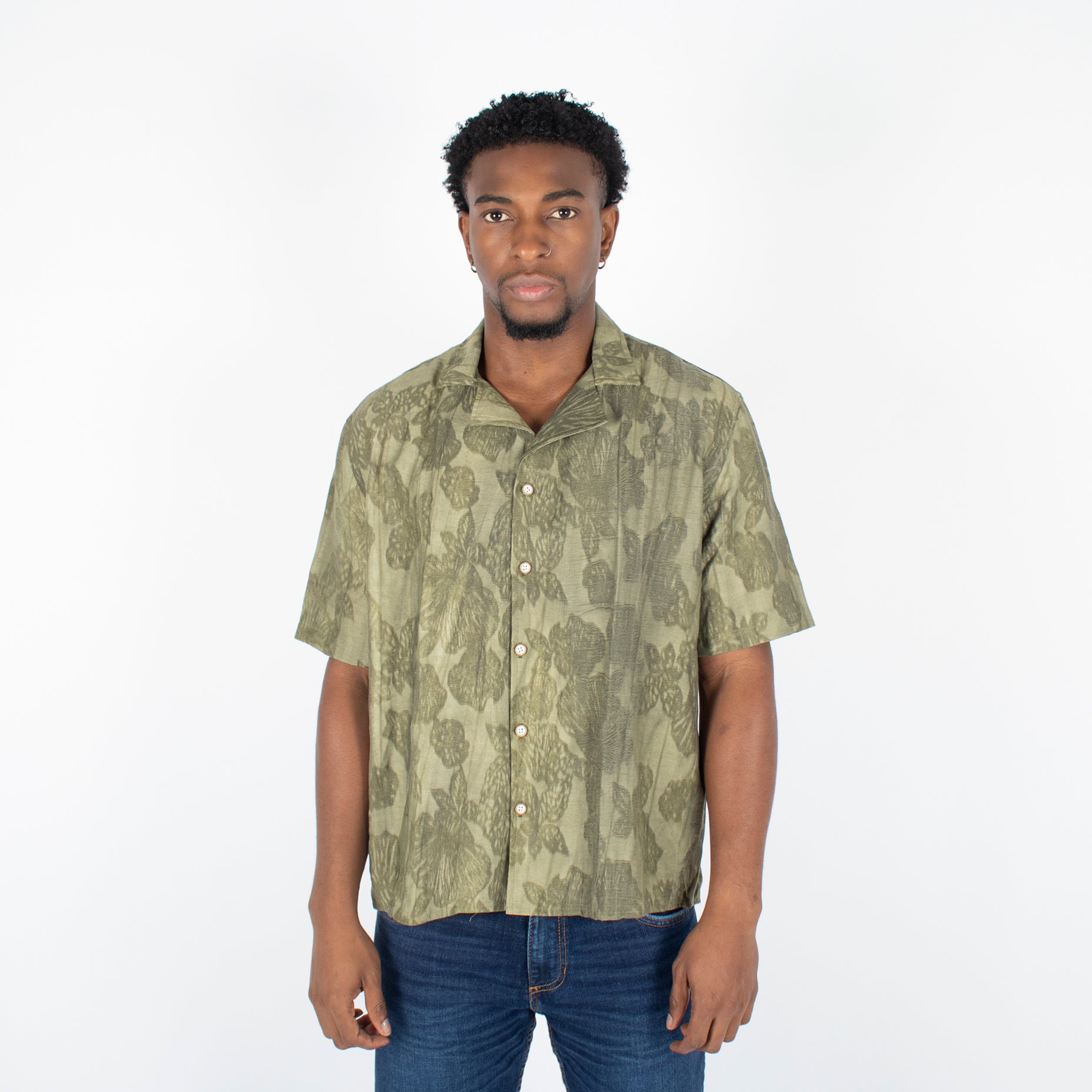 Camisa hombre cuello sport textura verde