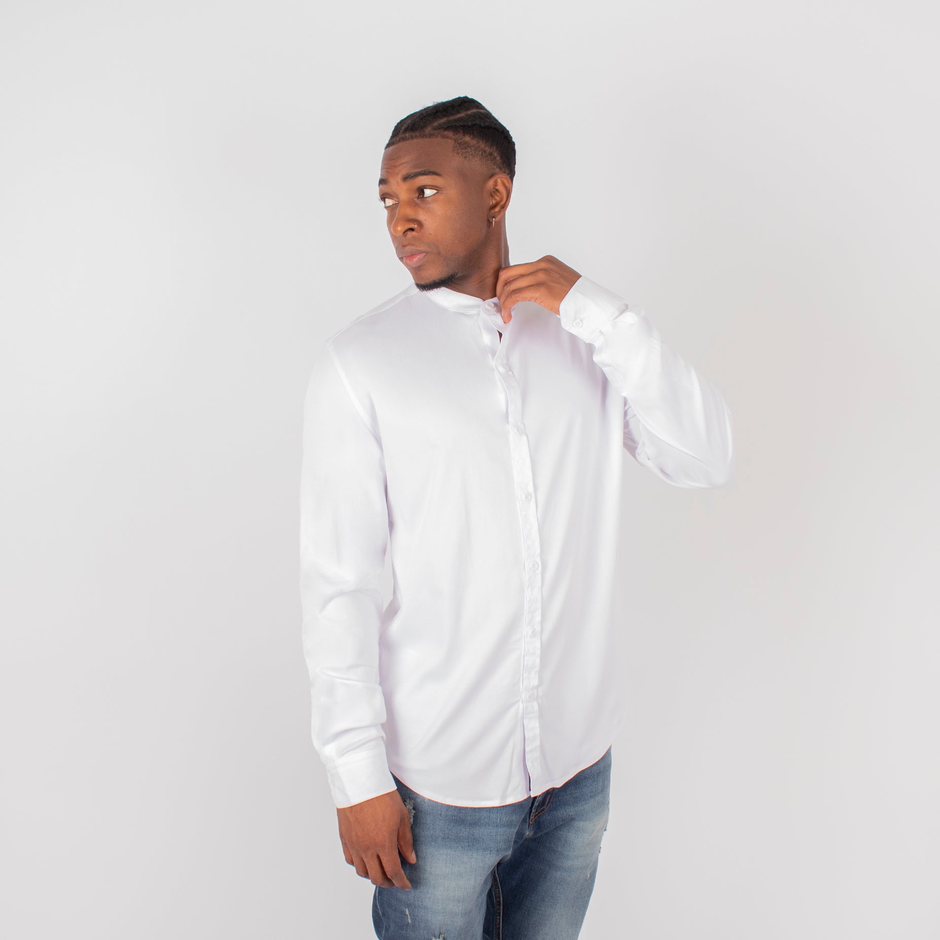 Camisa hombre ML cuello neru blanca