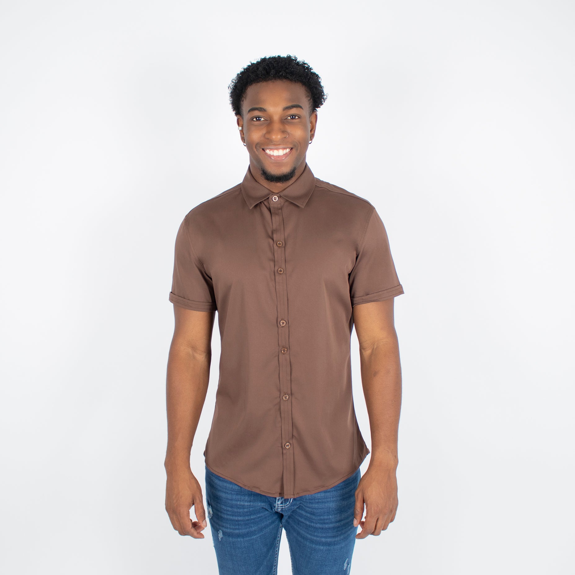 Camisa hombre cuello alto cafe