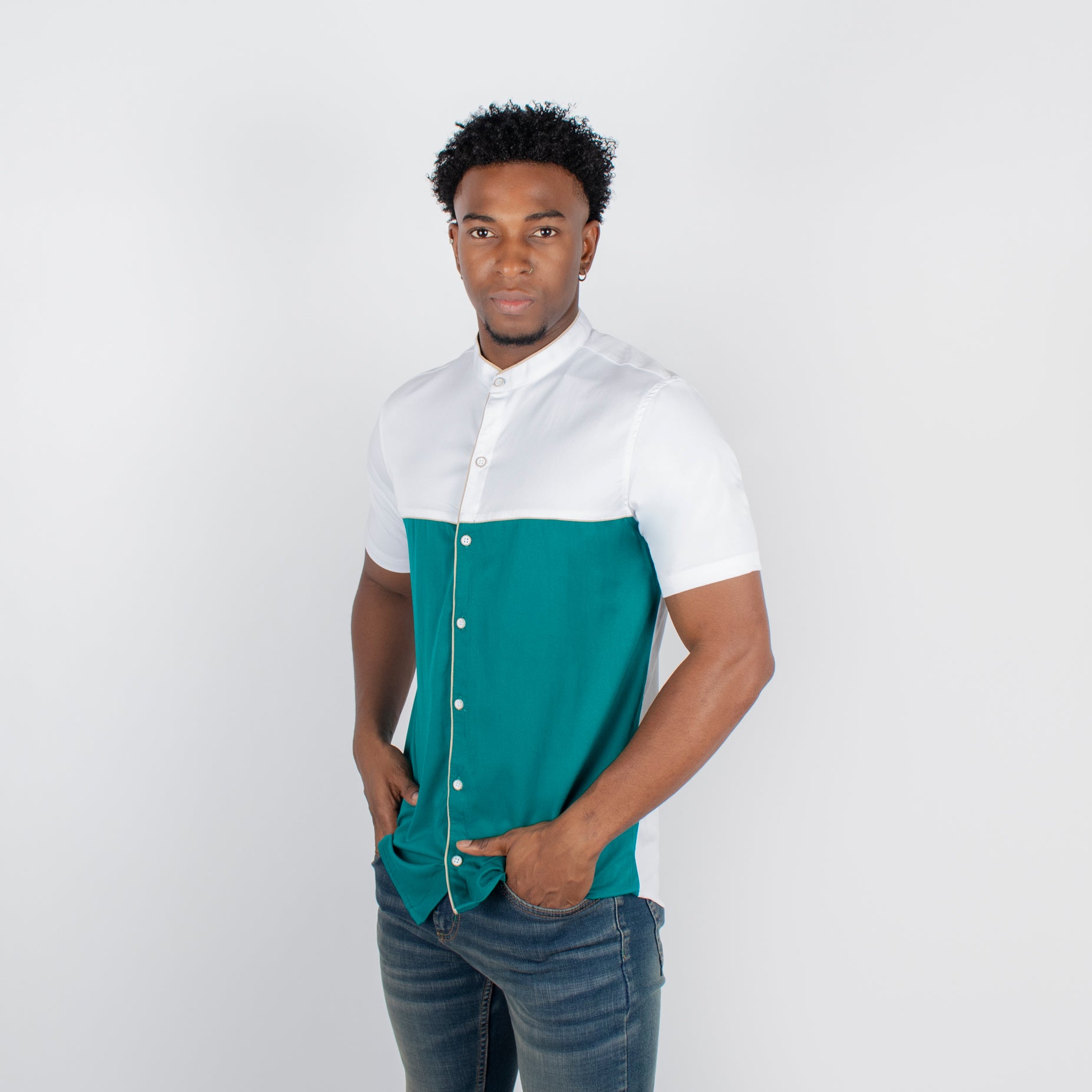 Camisa hombre cortes verde con blanco