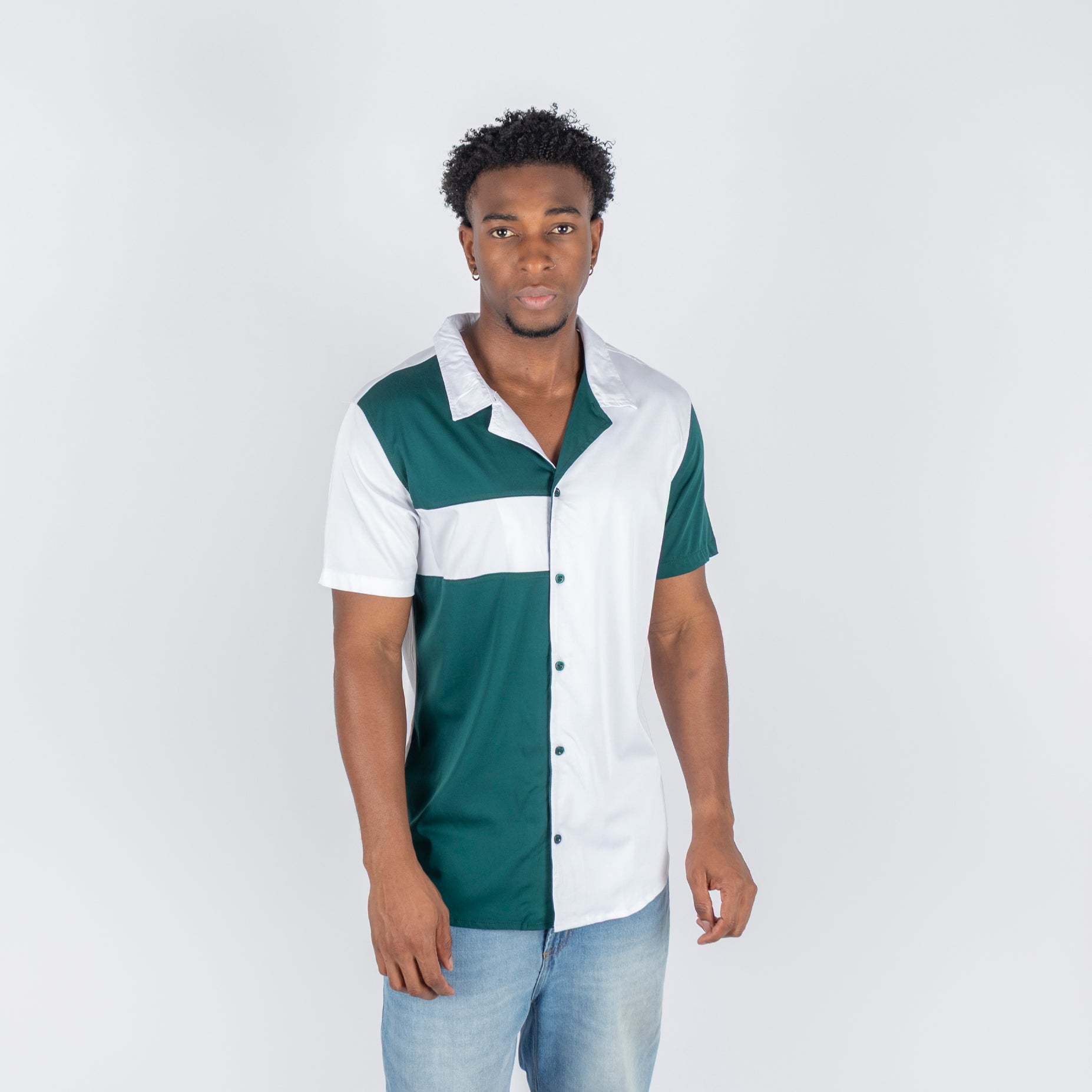 Camisa hombre cortes oscura