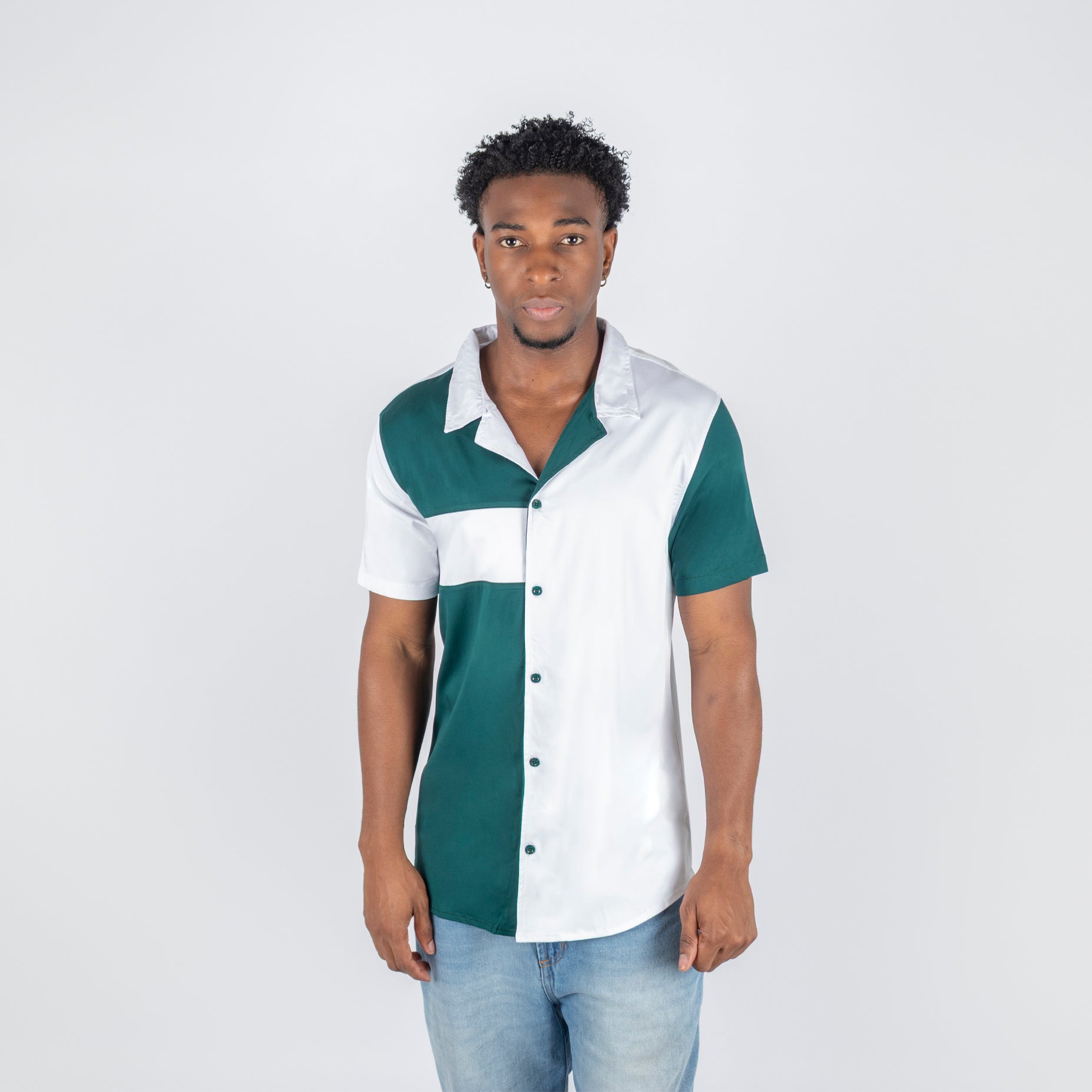 Camisa hombre cortes oscura