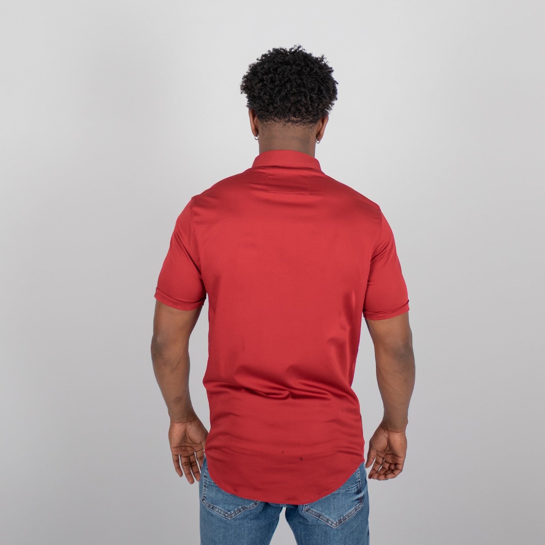 Camisa hombre cuello roja