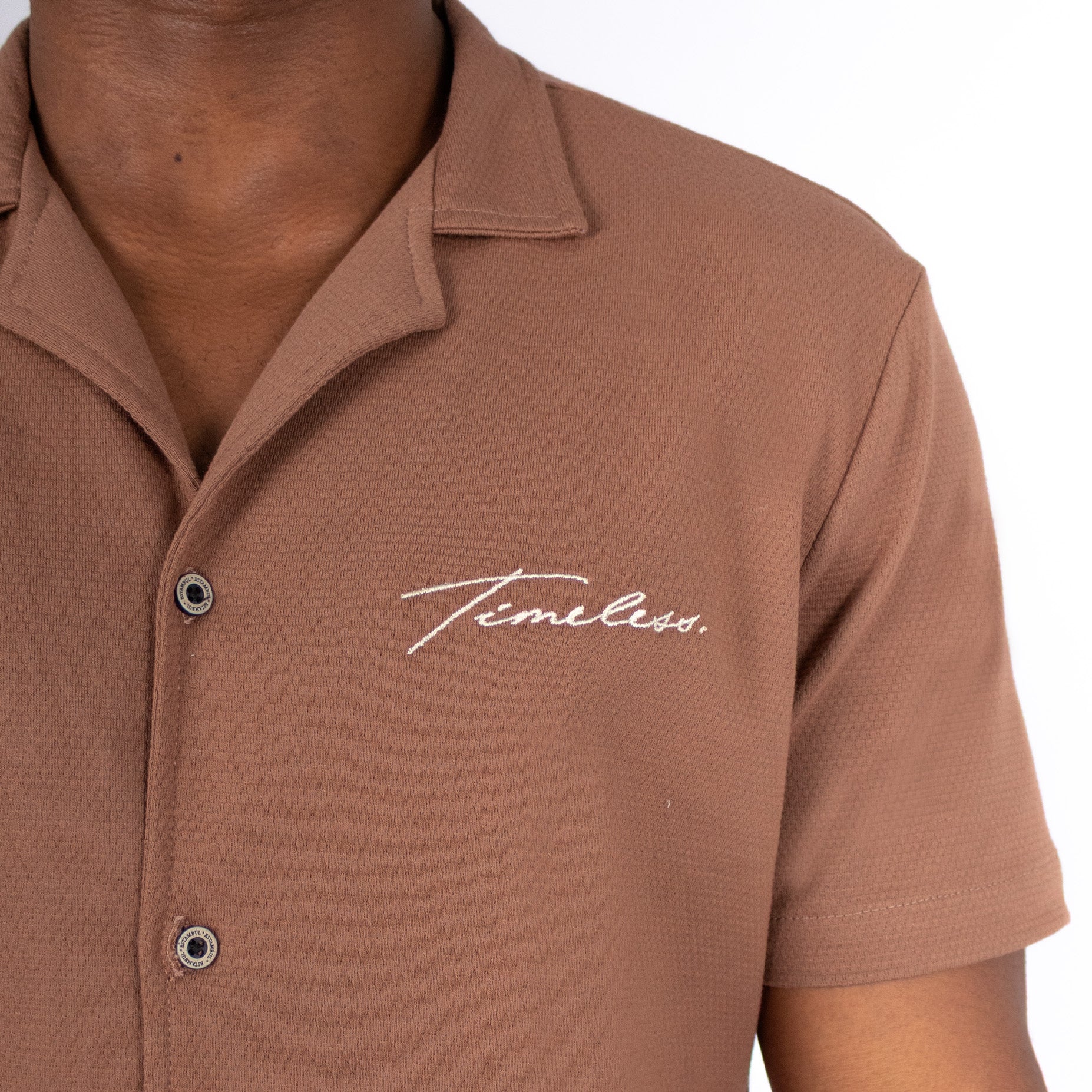 Camisa hombre textura bordada