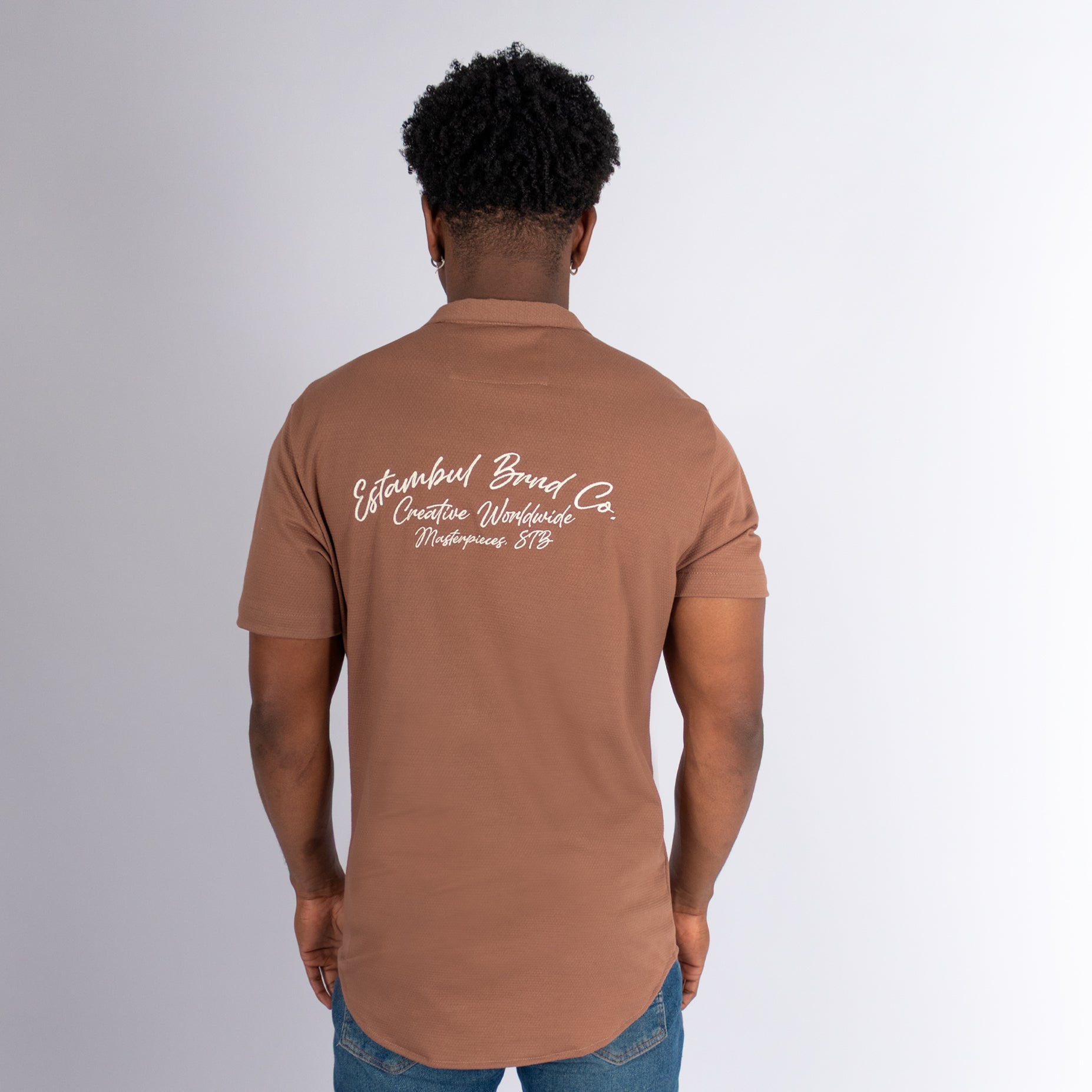 Camisa hombre textura bordada