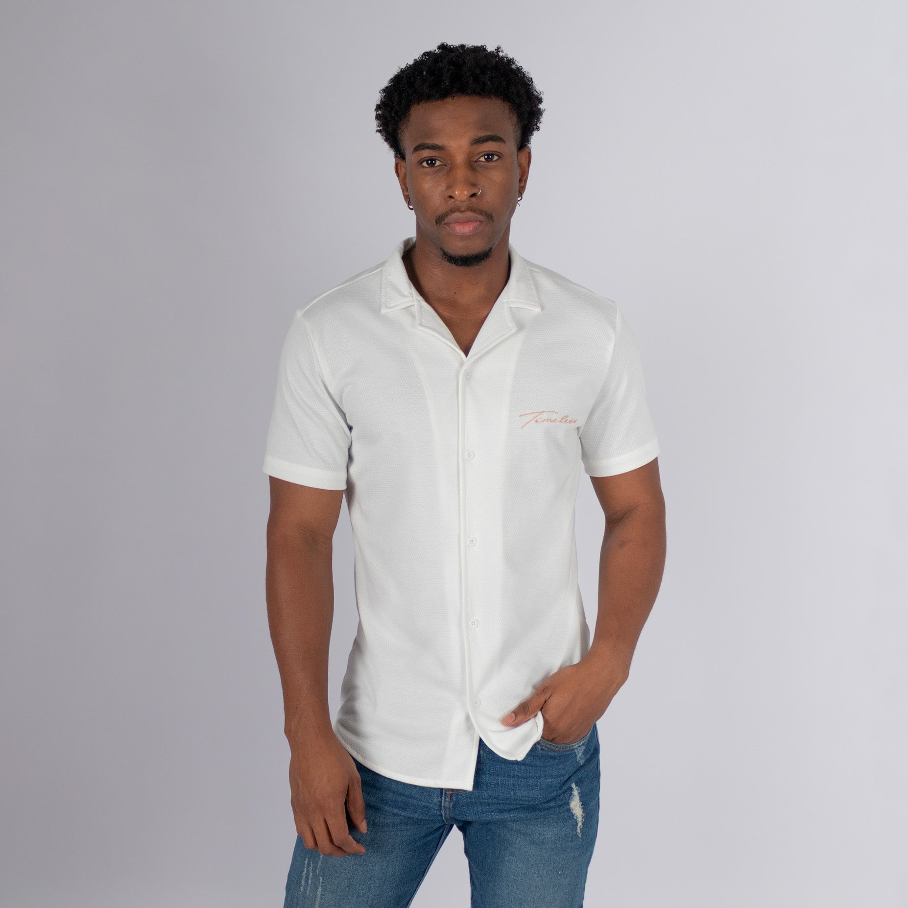 Camisa hombre textura bordada