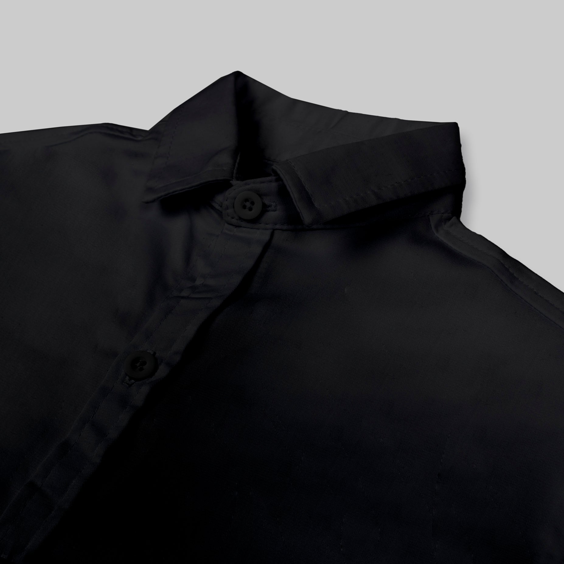 Camisa baby cuello alto negra