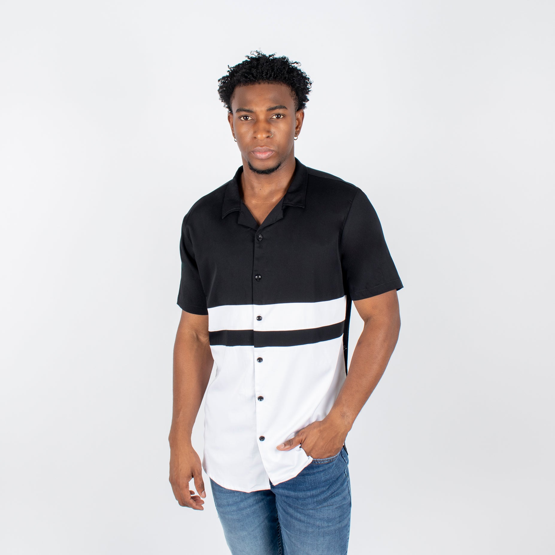 Camisa hombre cortes negra