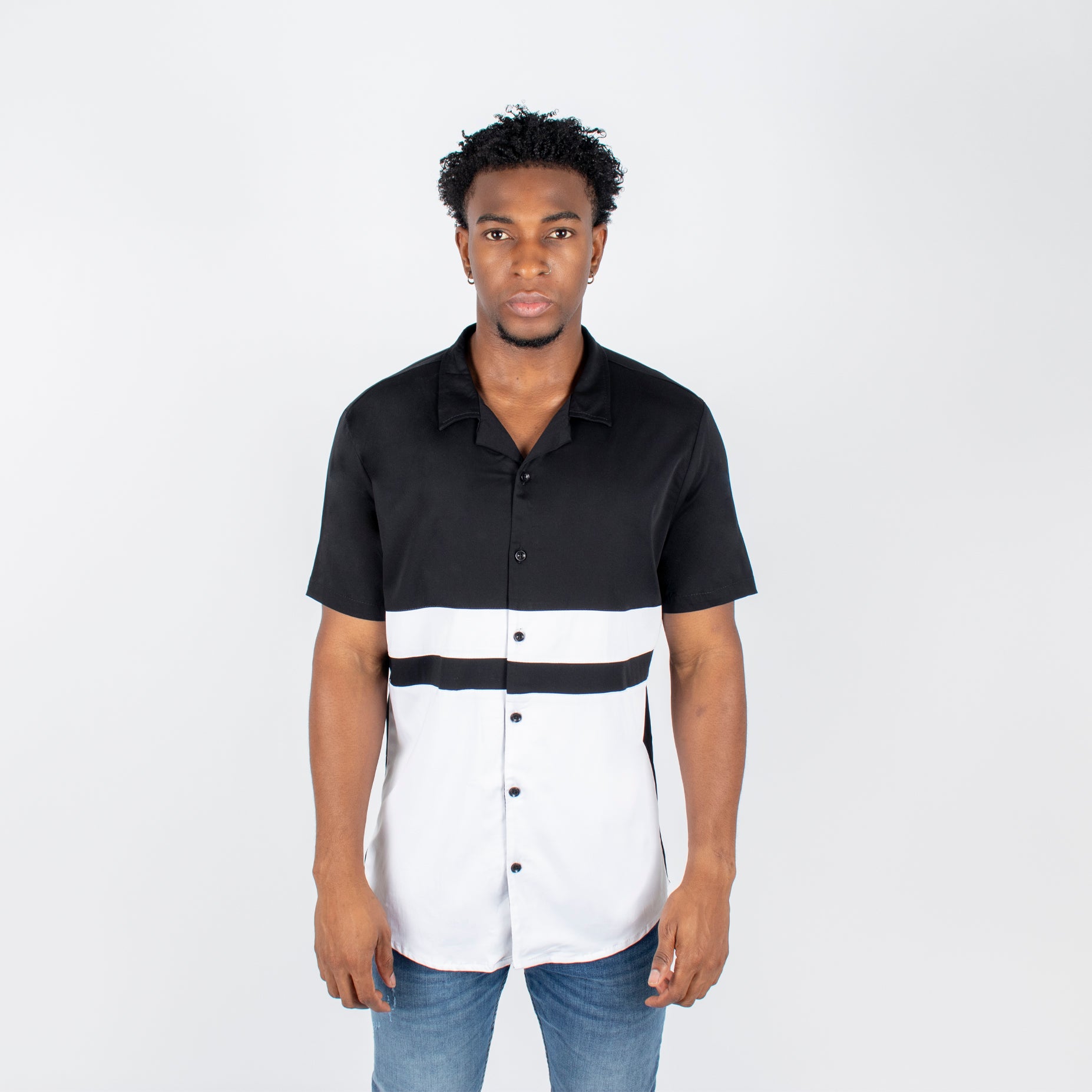 Camisa hombre cortes negra