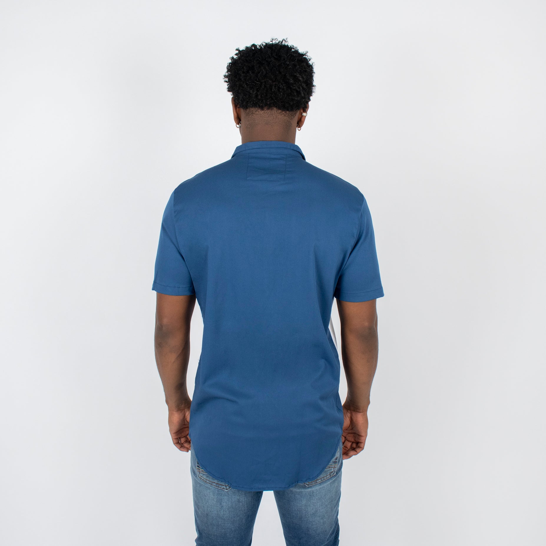 Camisa hombre cortes azul claro