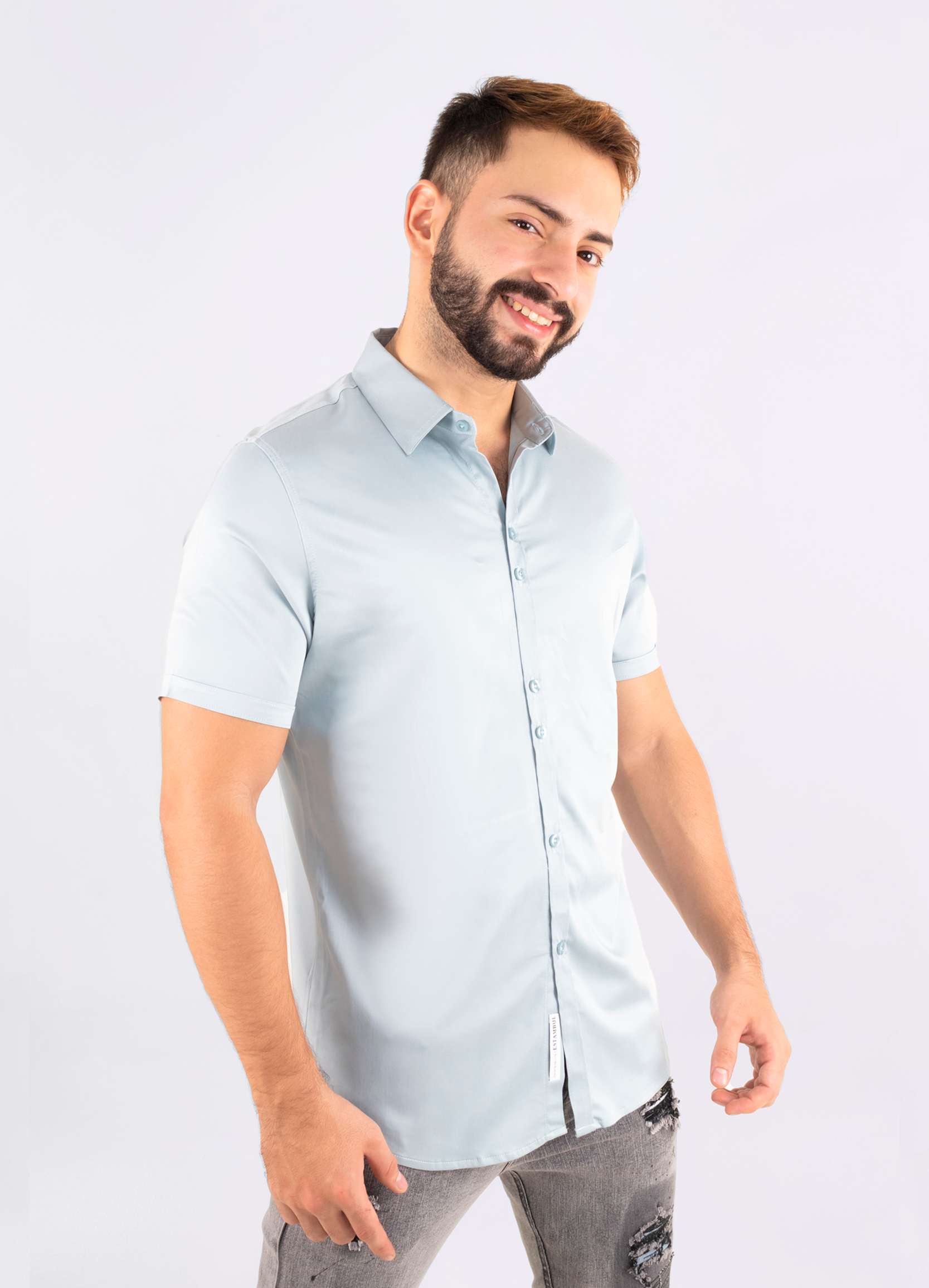 Camisa hombre cuello alto azul claro