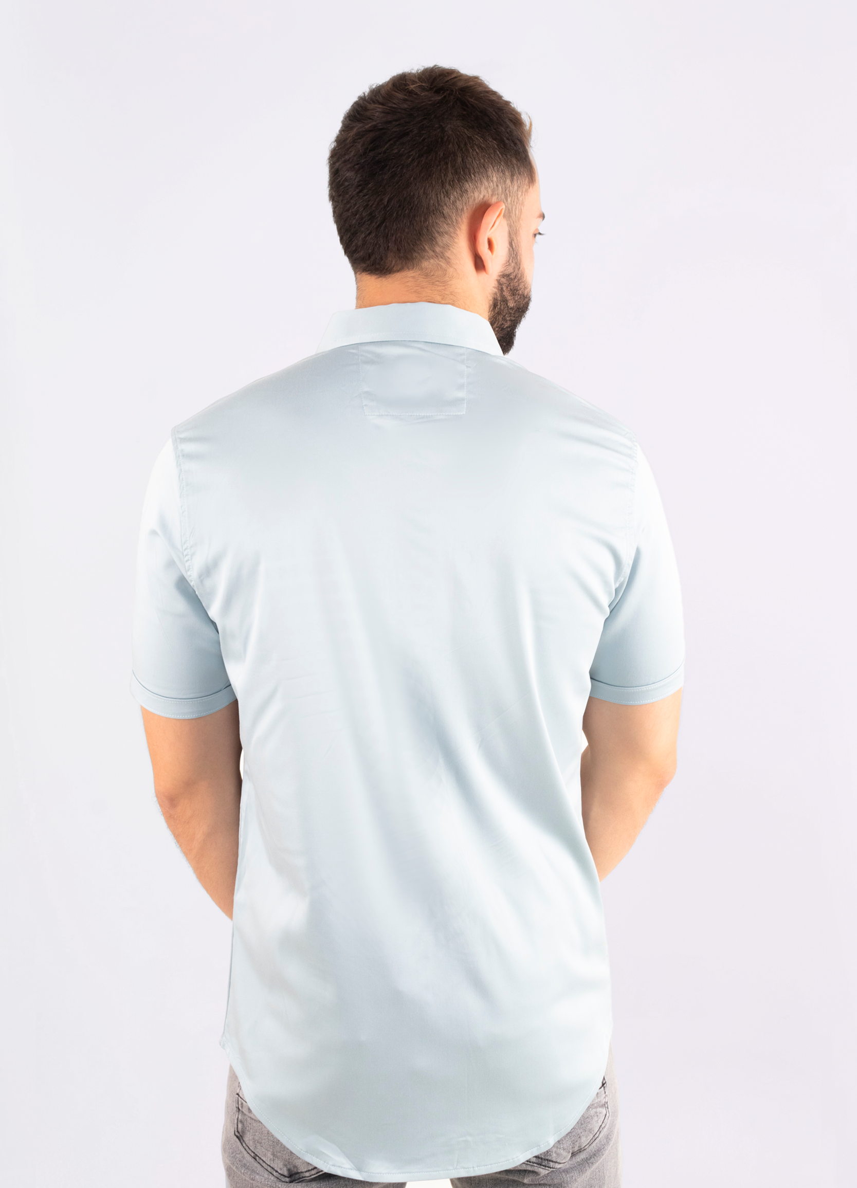 Camisa hombre cuello alto azul claro