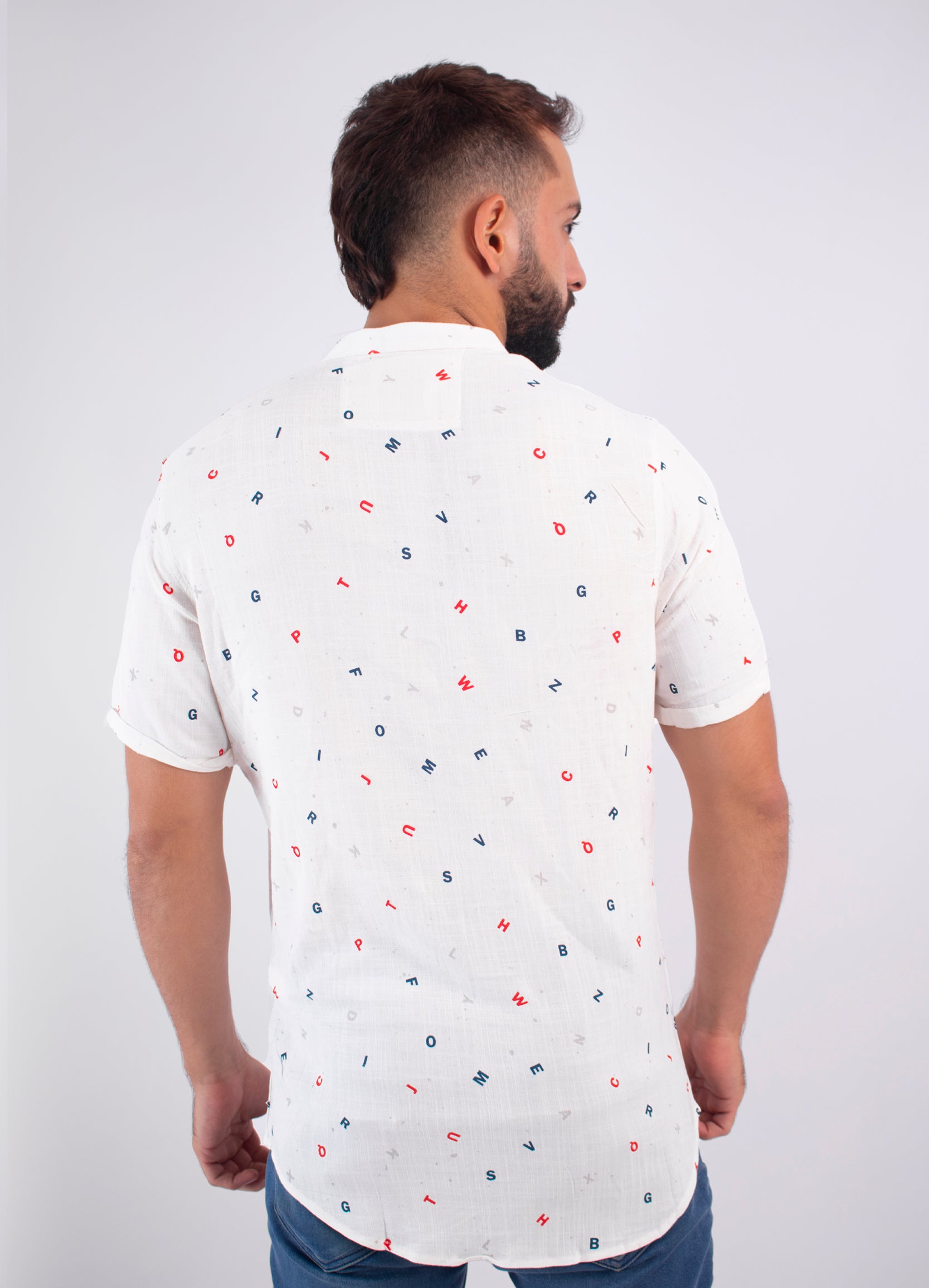 Camisa hombre Figuras letras