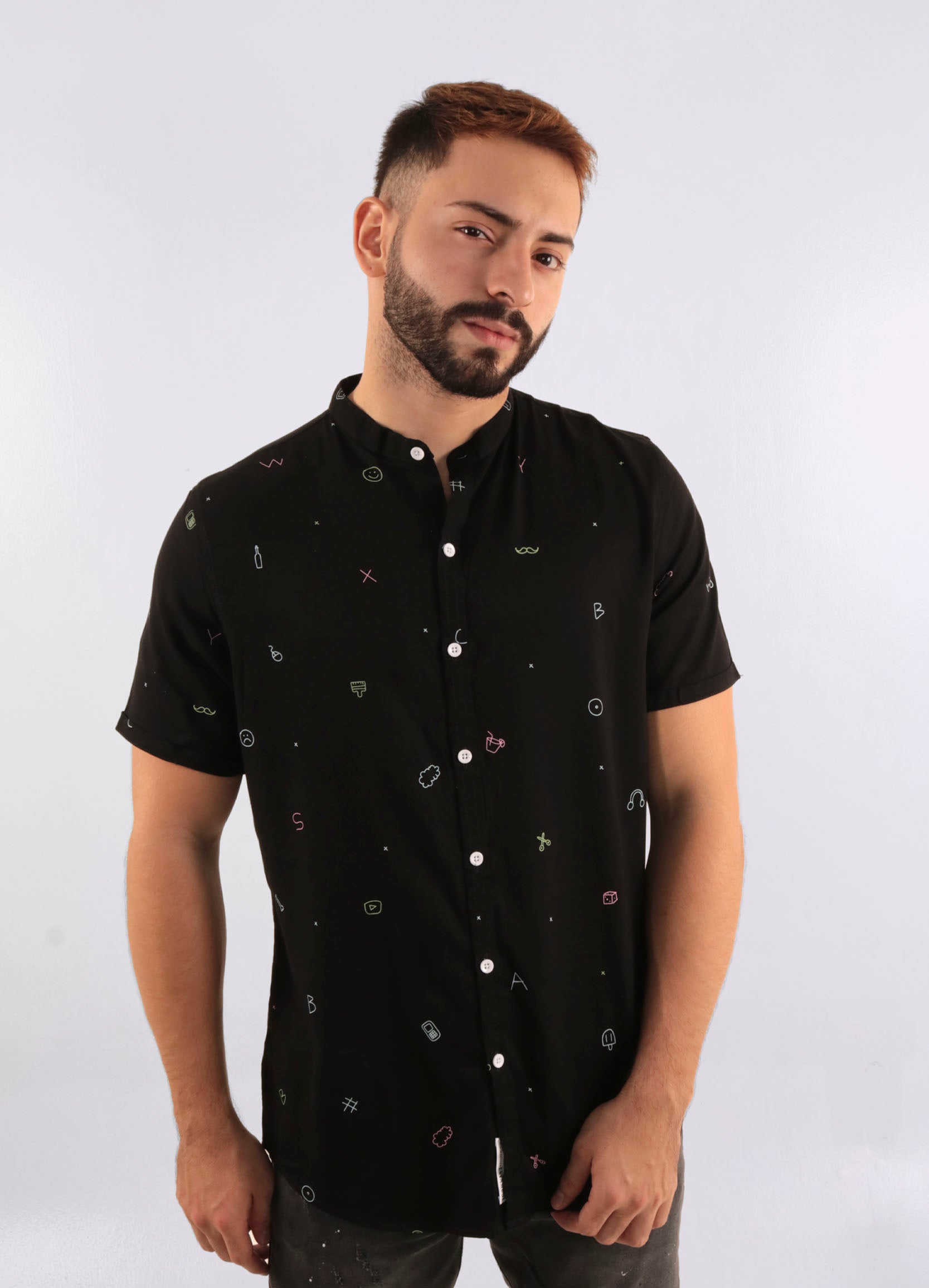 Camisa Adulto Negra Figuras