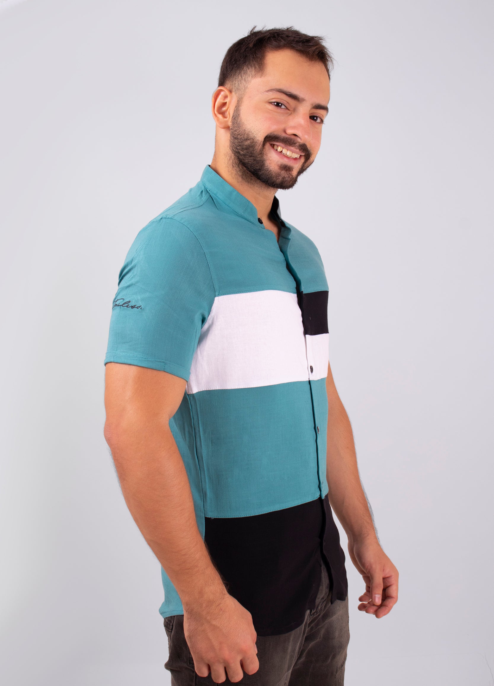 Camisa hombre Corte verde