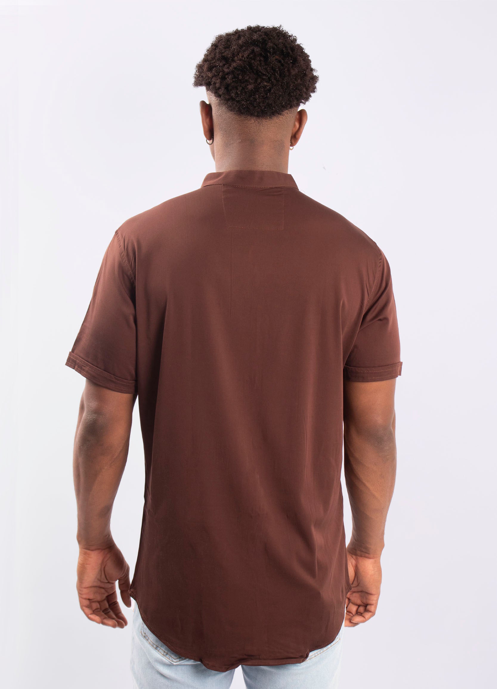 Camisa hombre Básica Cafe