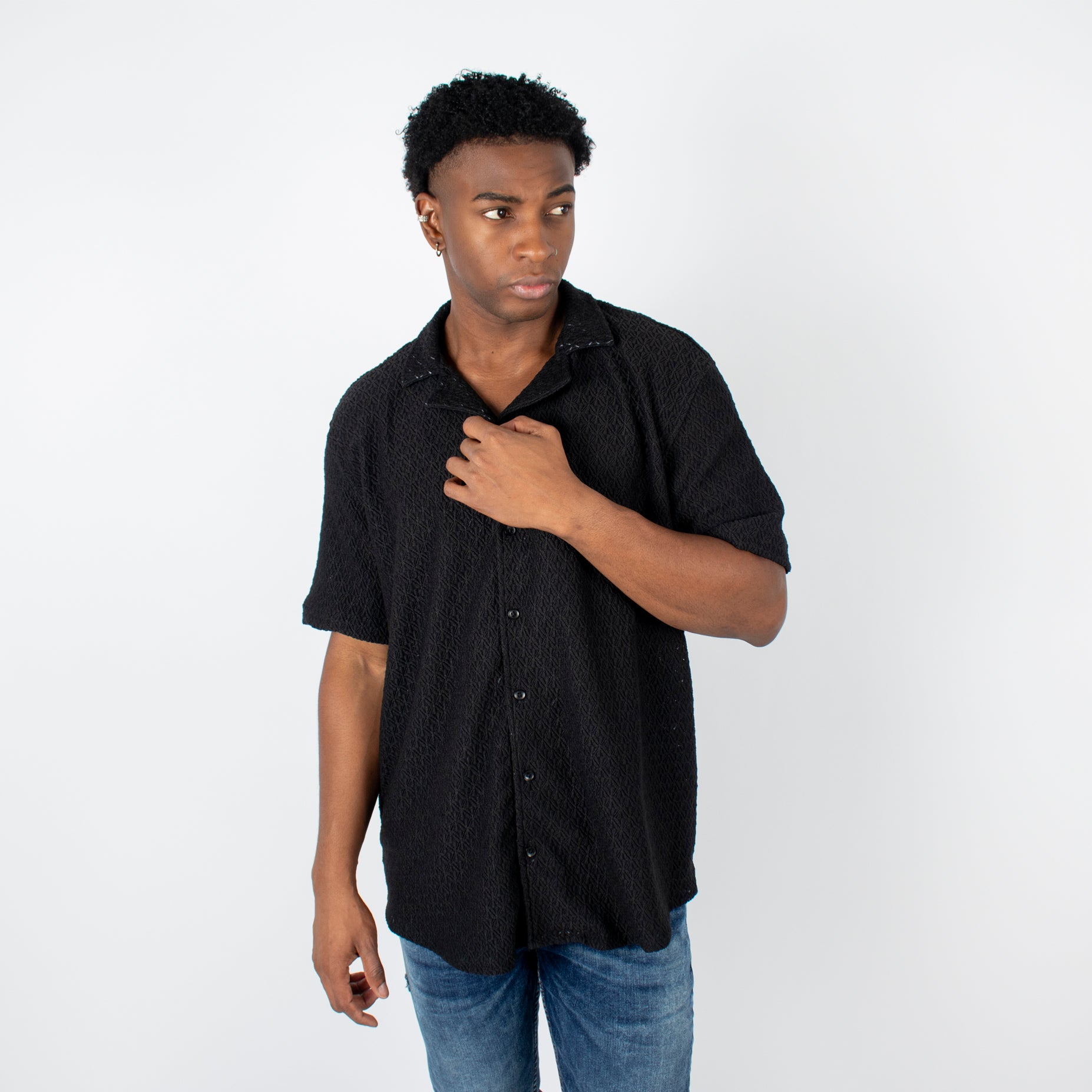 Camisa hombre textura cuello