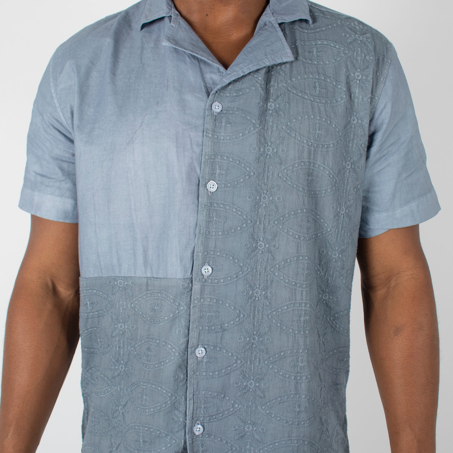 Camisa hombre cuello degrade gris