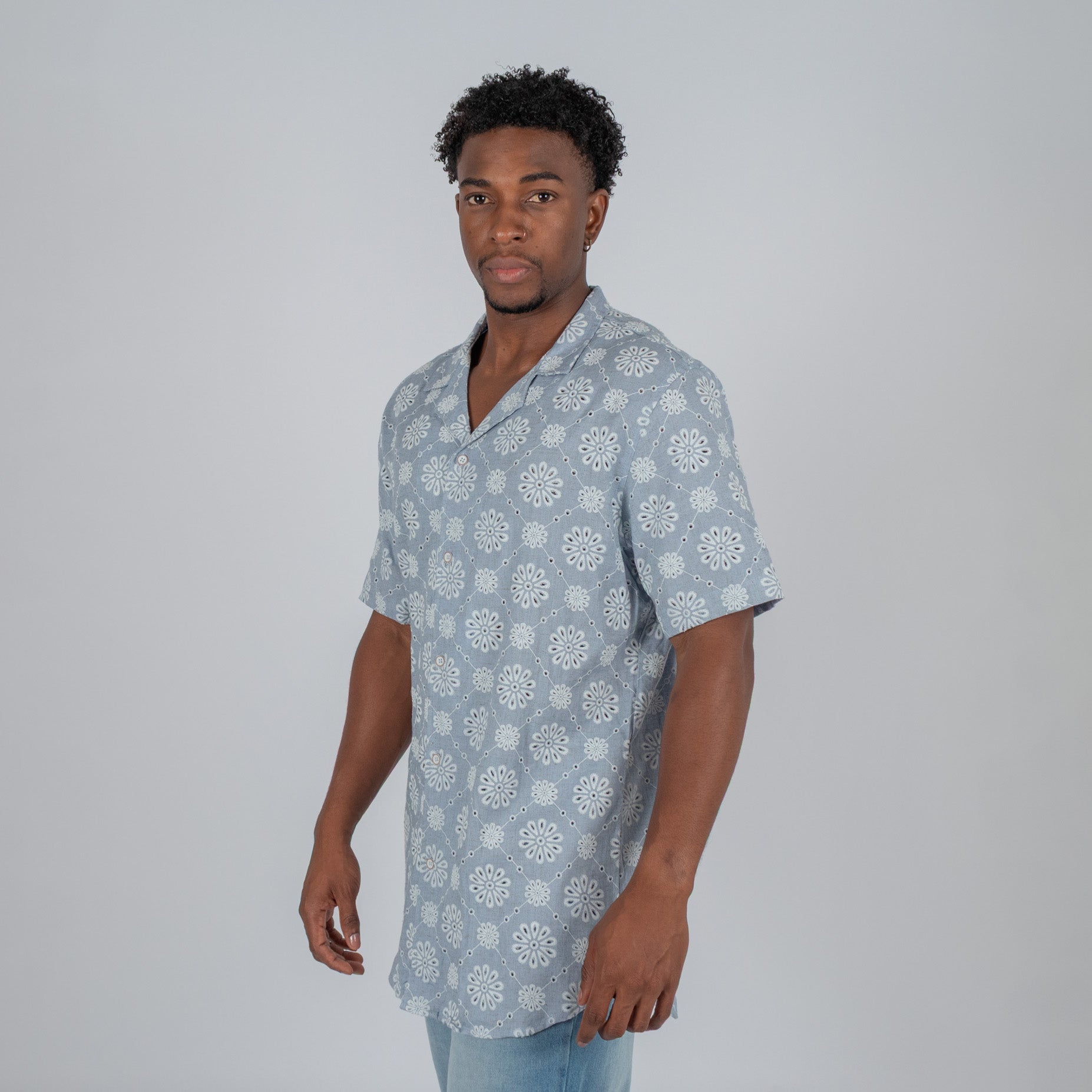 Camisa hombre textura flores azul