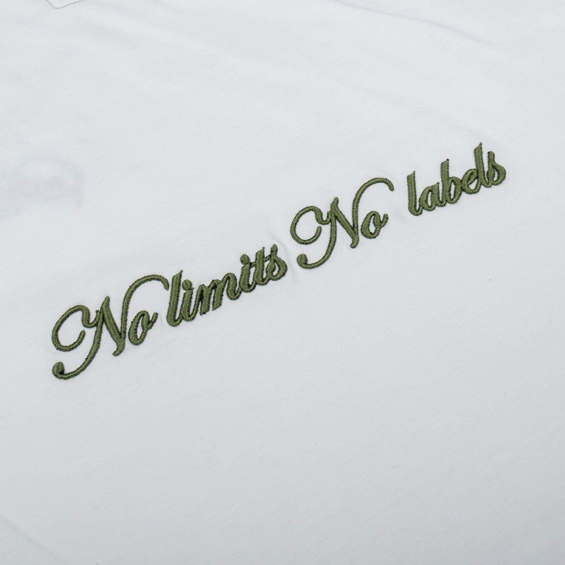 Camiseta hombre R. bordada