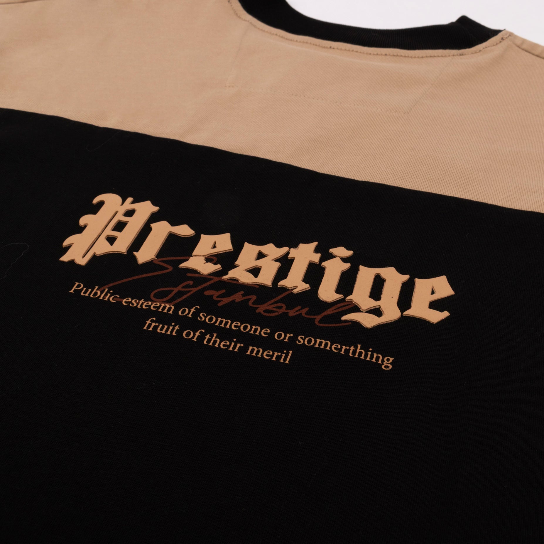 Camiseta regular adulto prestige