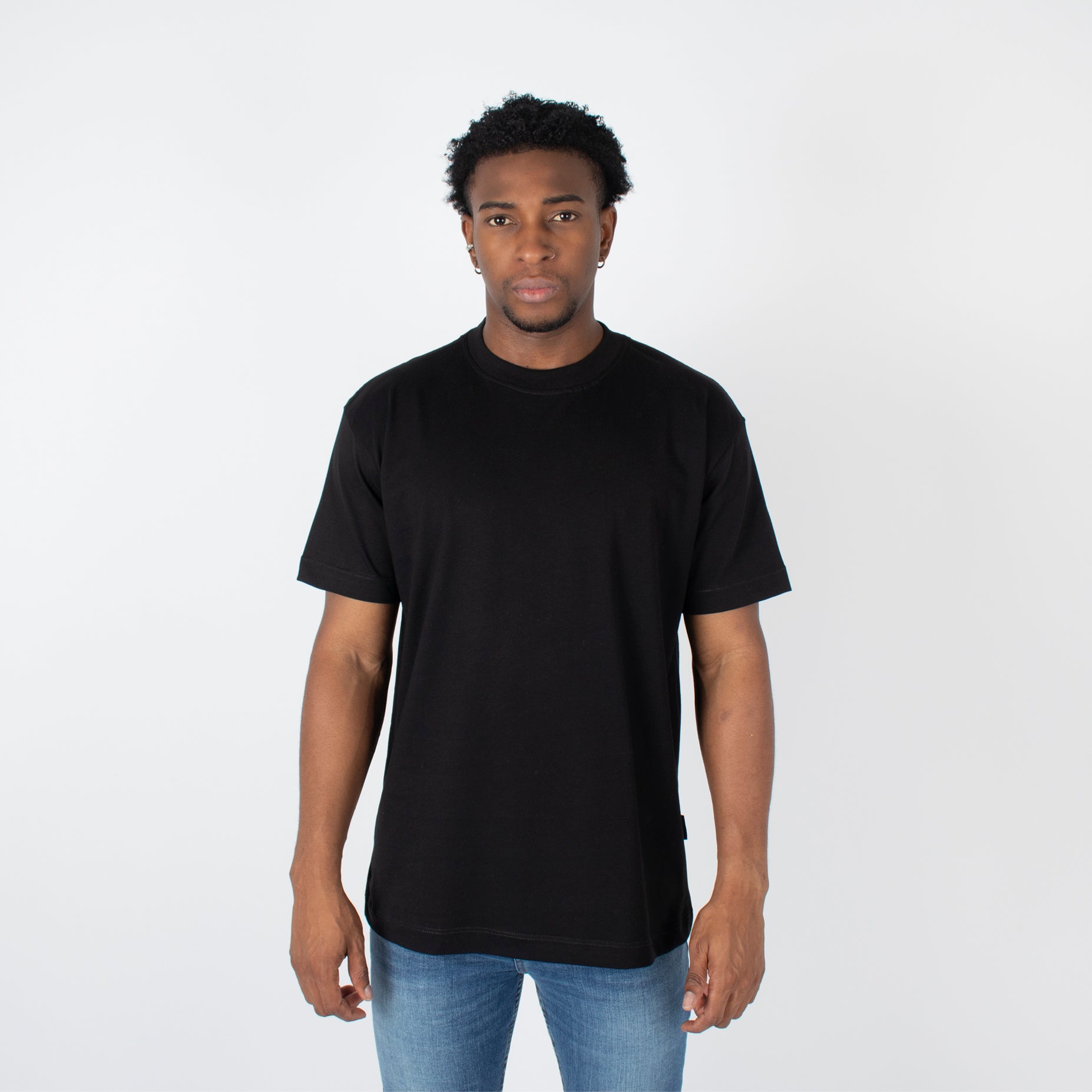 Camiseta hombre basica negra