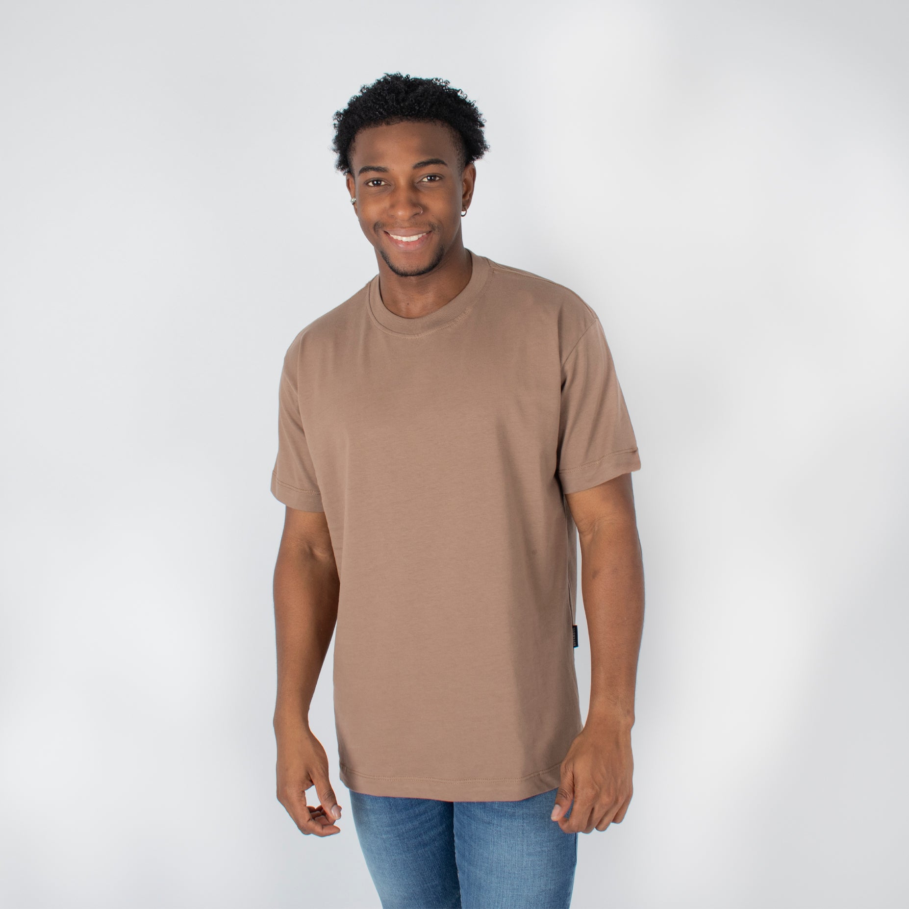 Camiseta hombre basica cafe