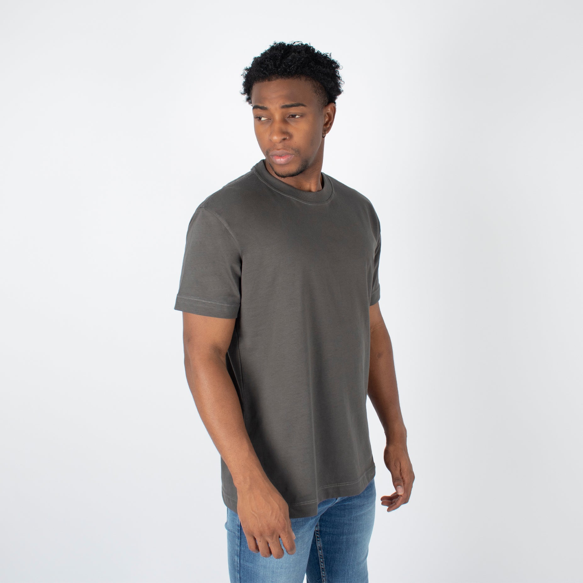 Camiseta hombre basica gris oscuro