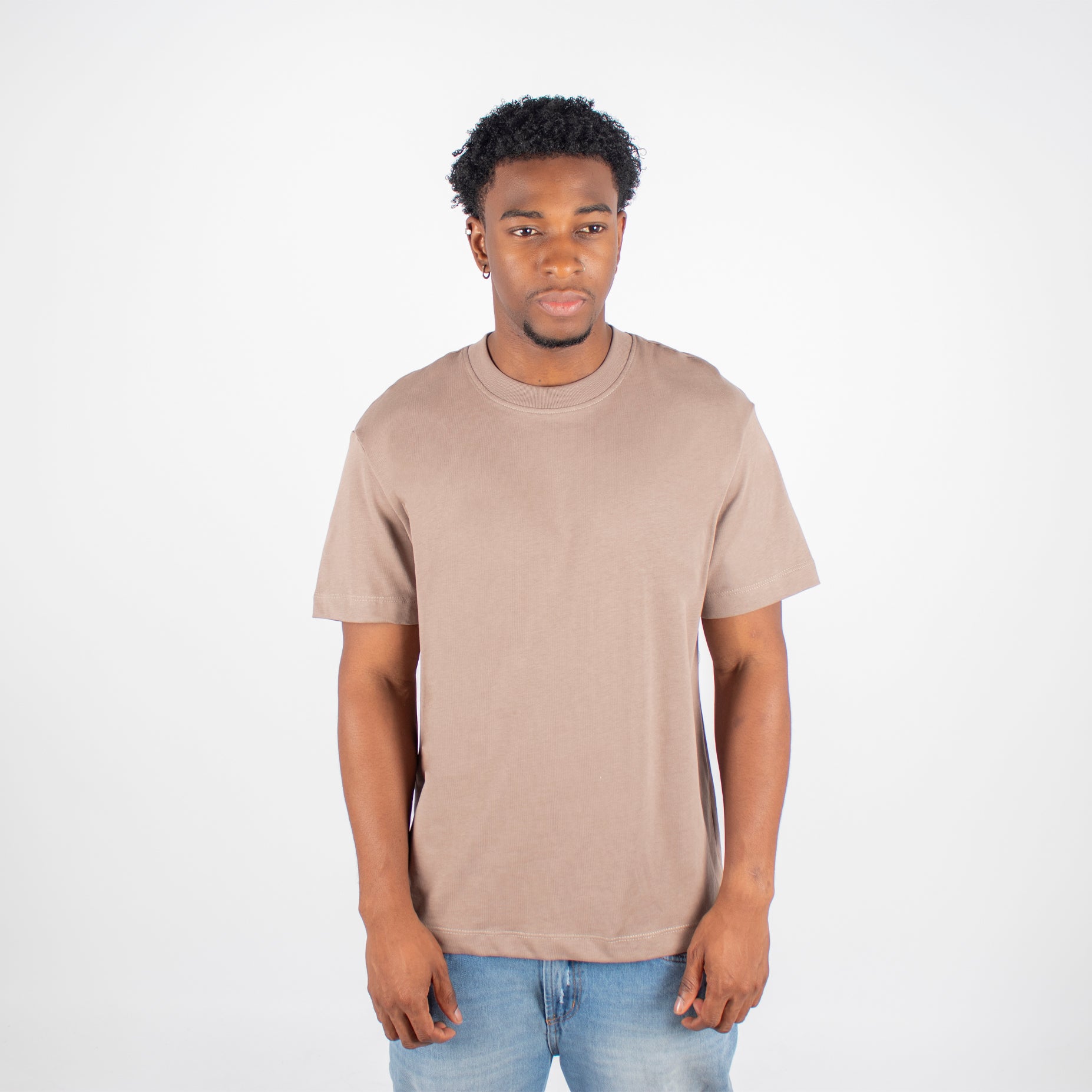 Camiseta hombre basica cafe