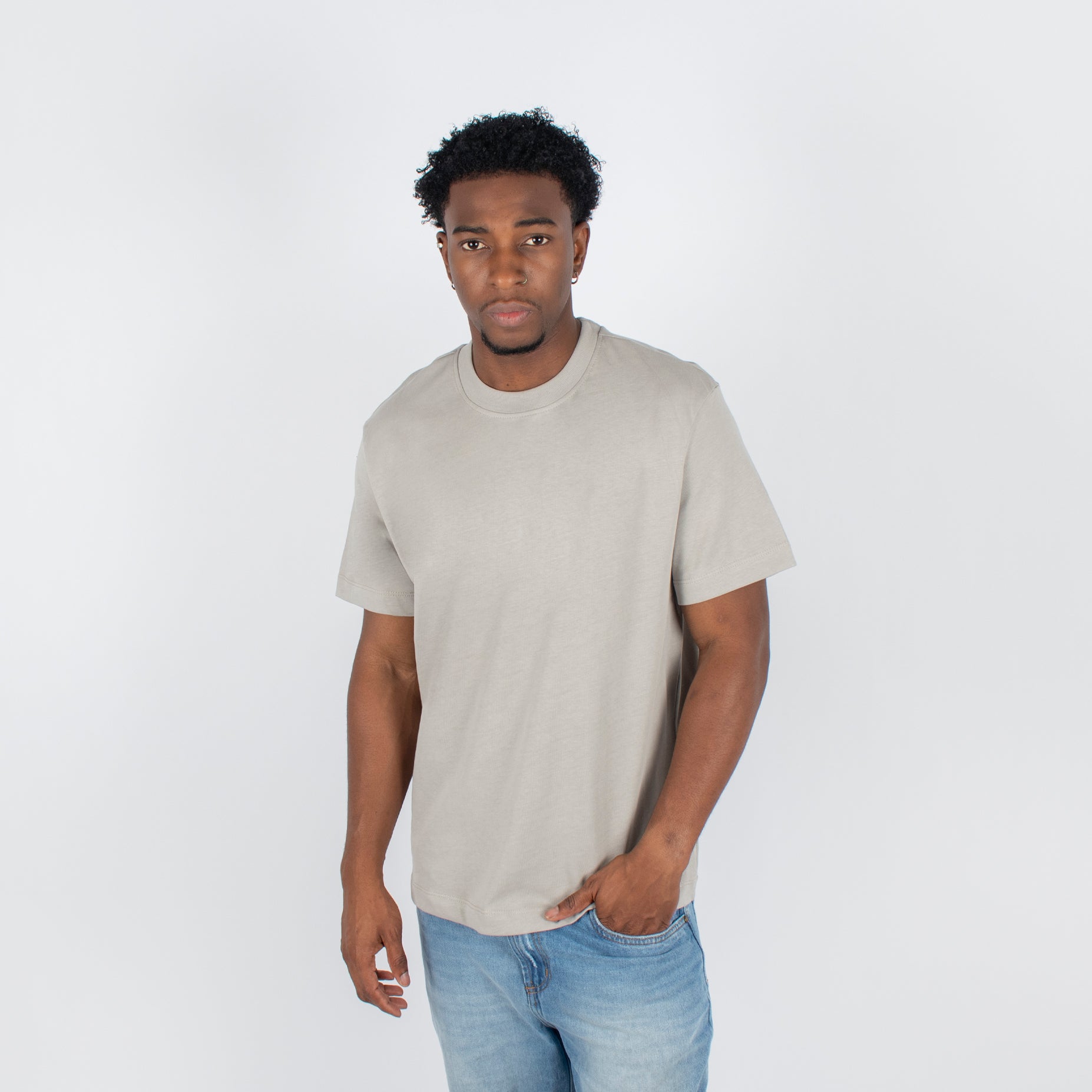 Camiseta hombre basica gris clara