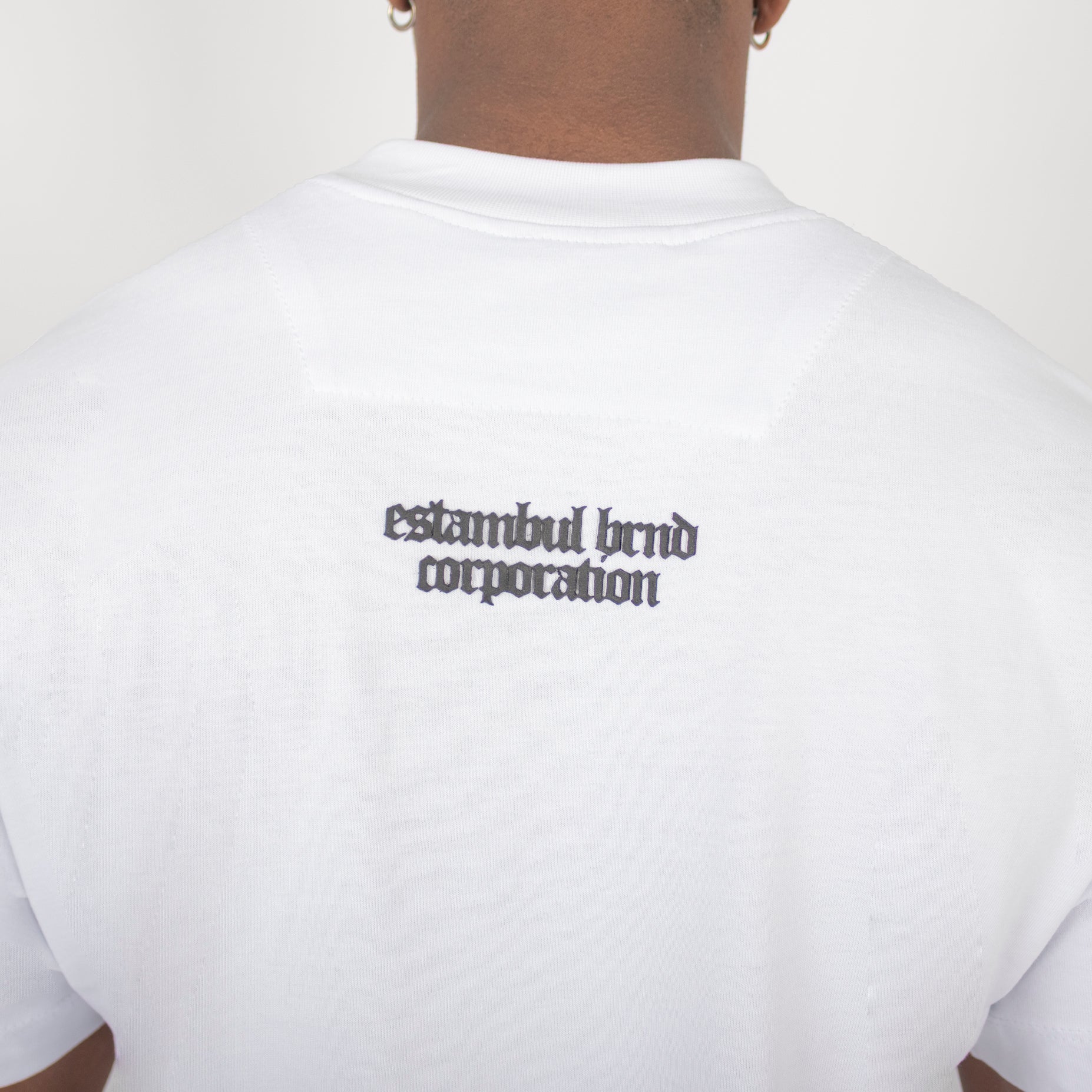 Camiseta hombre R. corporation