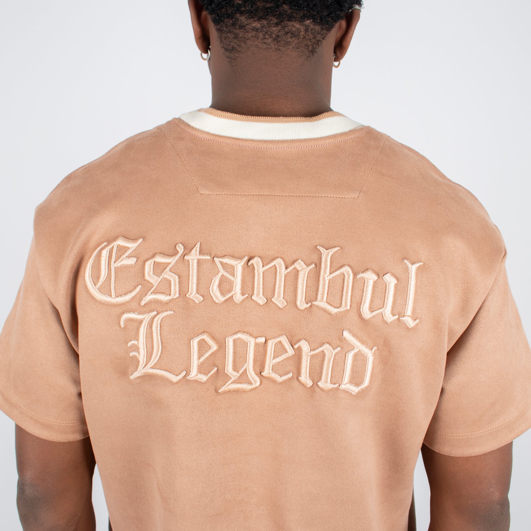 Camiseta hombre R. Bordada legend
