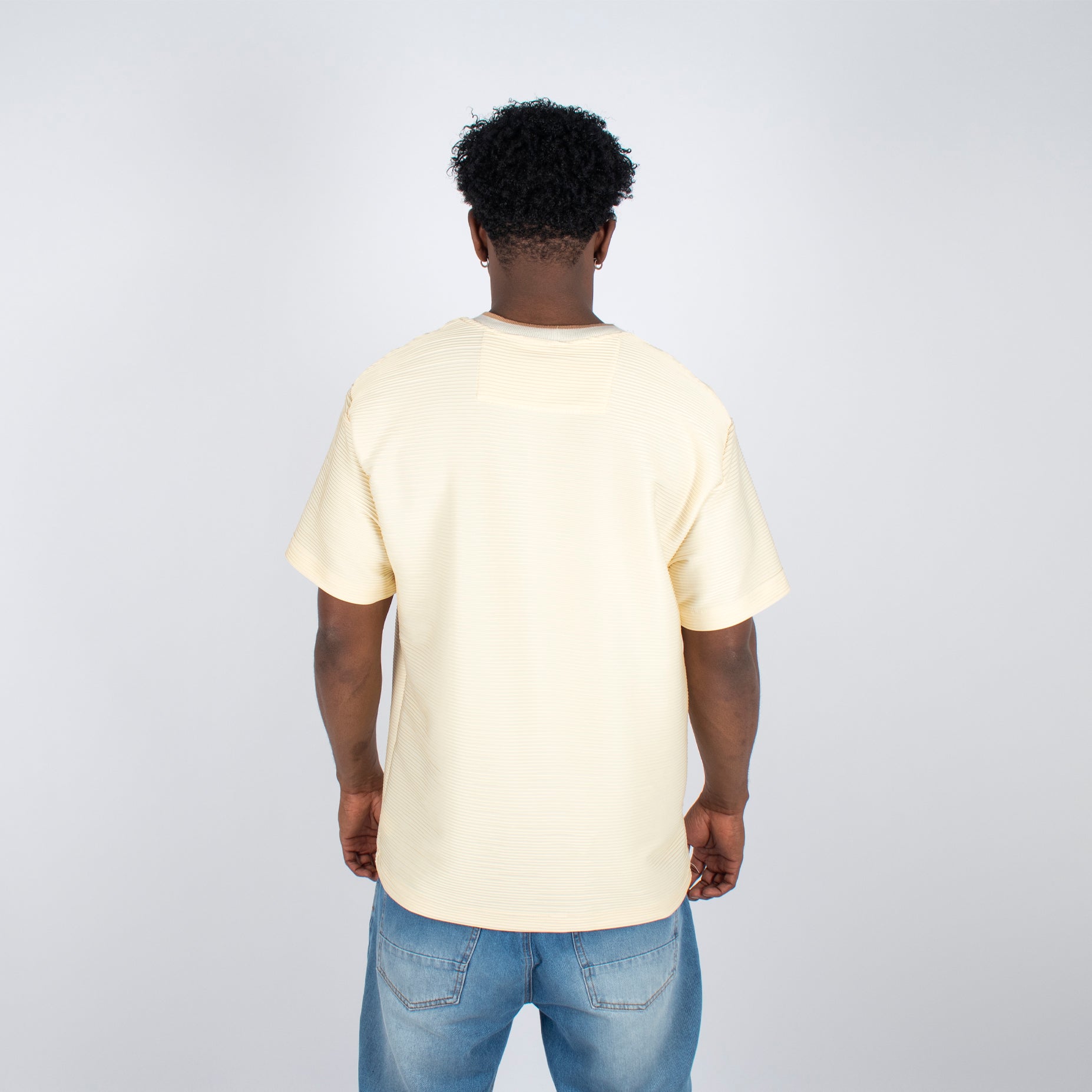 Camiseta hombre basica  textura crema