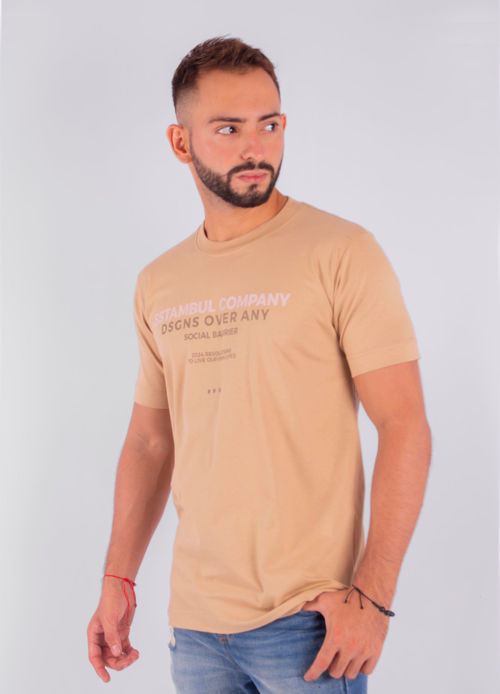 Camiseta adulto estampada over any