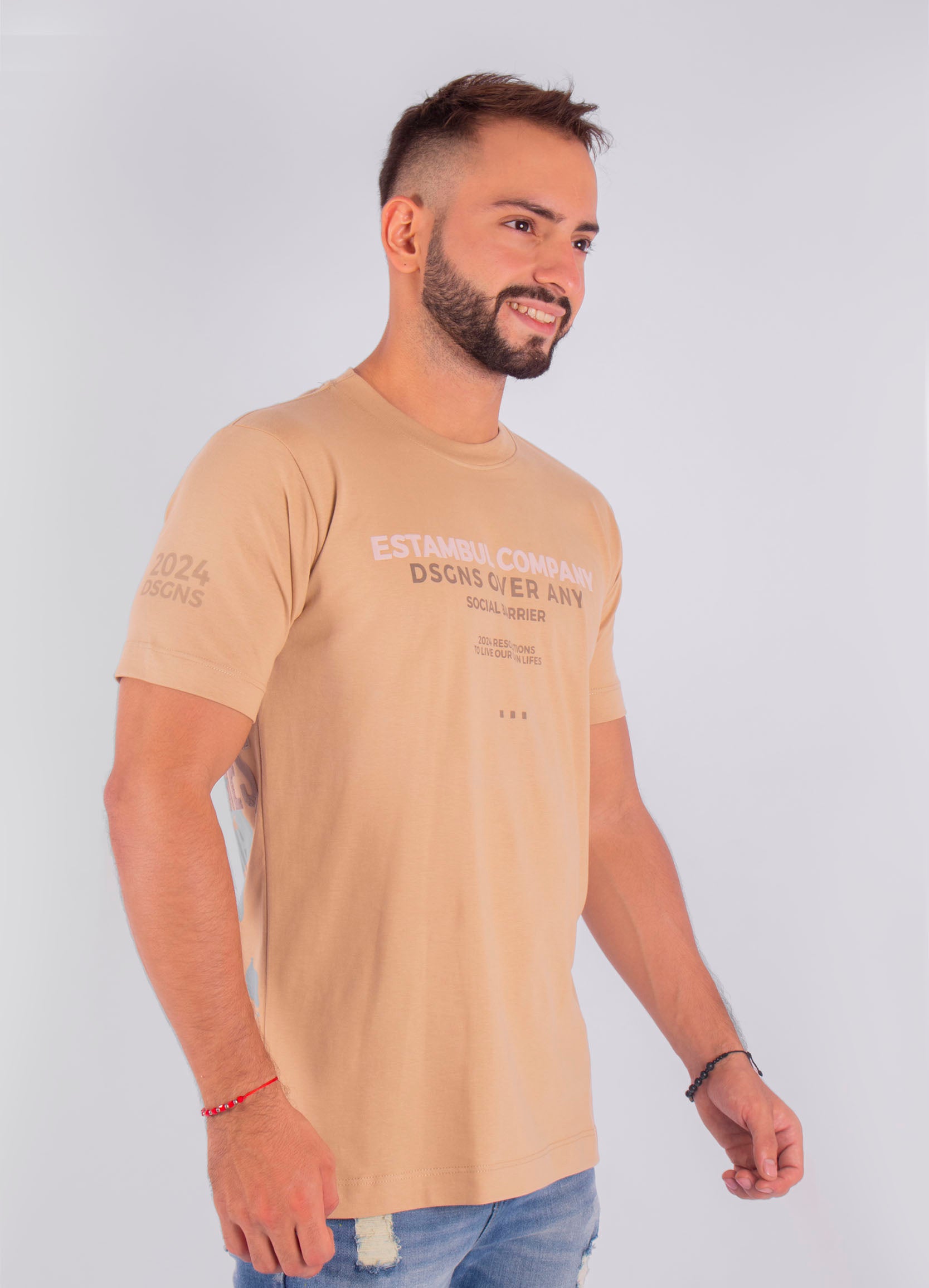 Camiseta adulto estampada over any