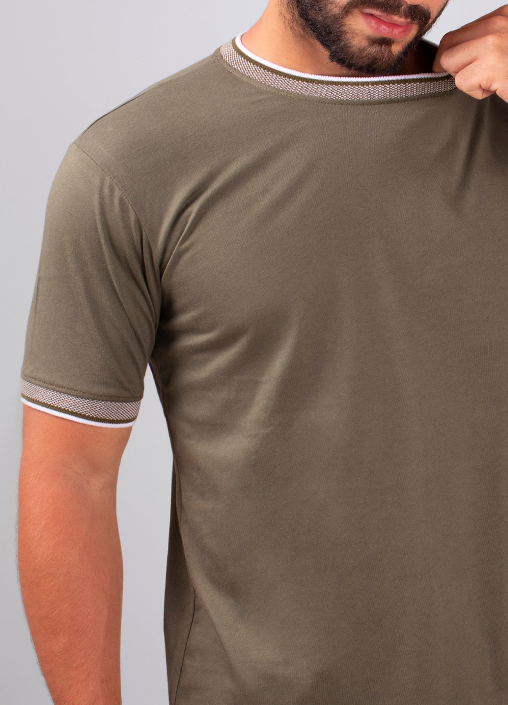 Básica hombre cuello rib