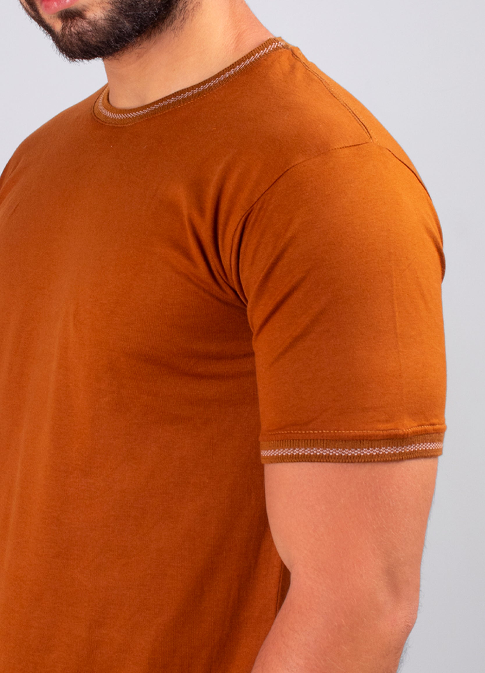 Básica hombre cuello rib