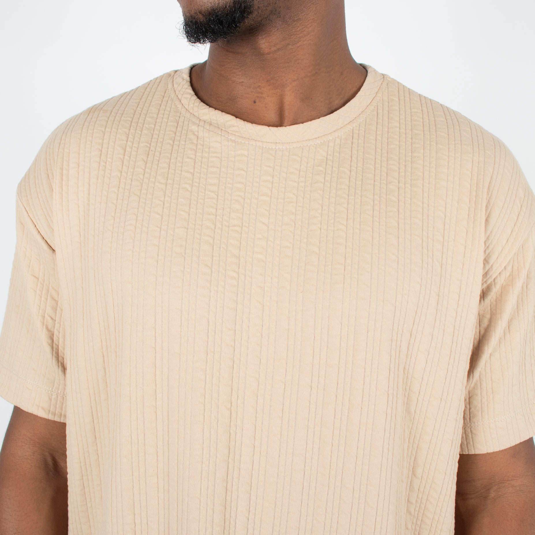 Camisa hombre textura lineas camel